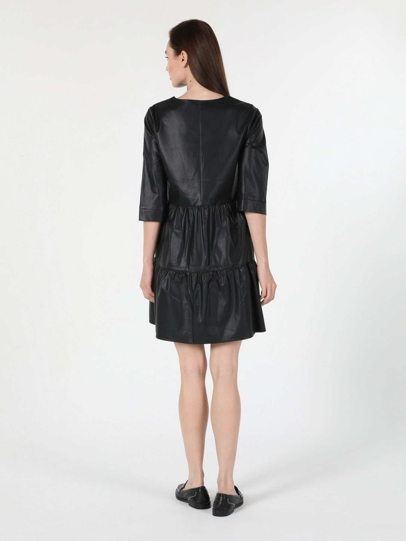 Платья Colin’s модель CL1061061BLK Платья Colin’s модель CL1061061BLK Фото