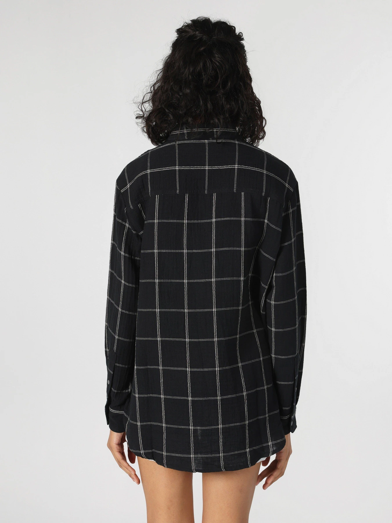 Рубашки Colin’s модель CL1061885BLK Рубашки Colin’s модель CL1061885BLK Фото
