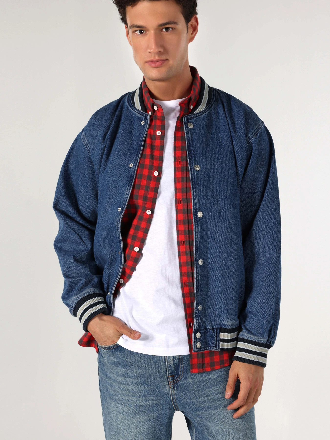 Куртки и дубленки Colin’s модель CL1062448DN42468 Куртки и дубленки Colin’s модель CL1062448DN42468 Фото