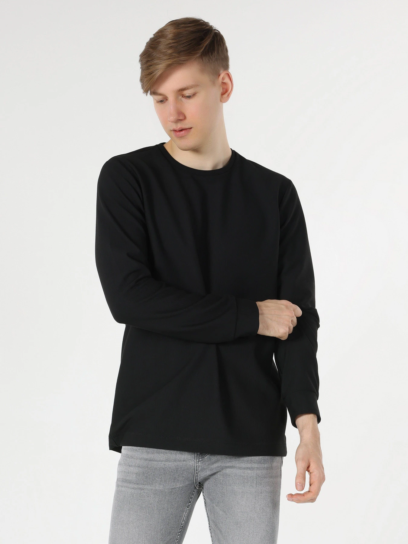Худи и свитшоты Colin’s модель CL1062460BLK Фото