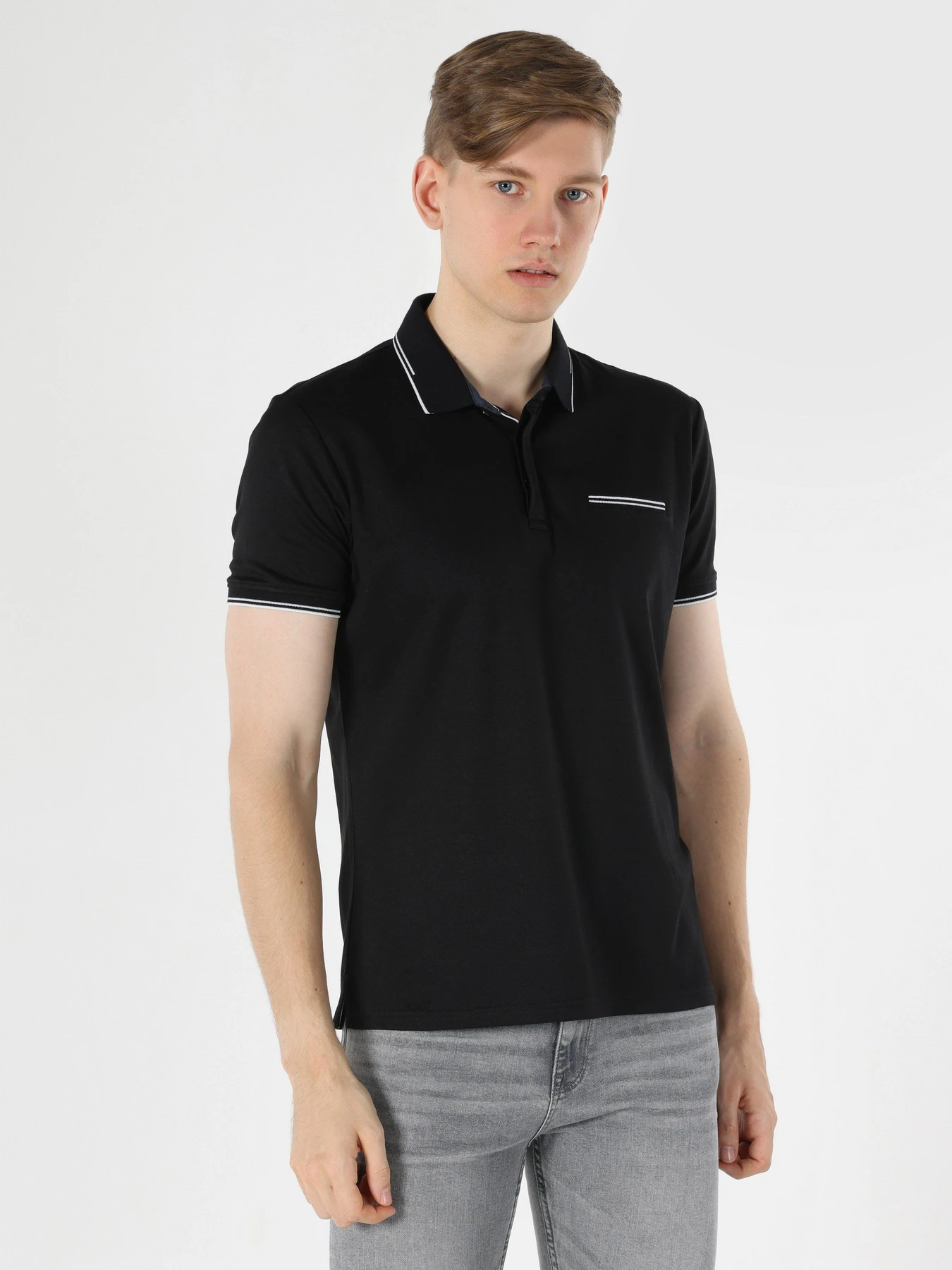 Футболки и поло Colin’s модель CL1062783BLK Футболки и поло Colin’s модель CL1062783BLK Фото