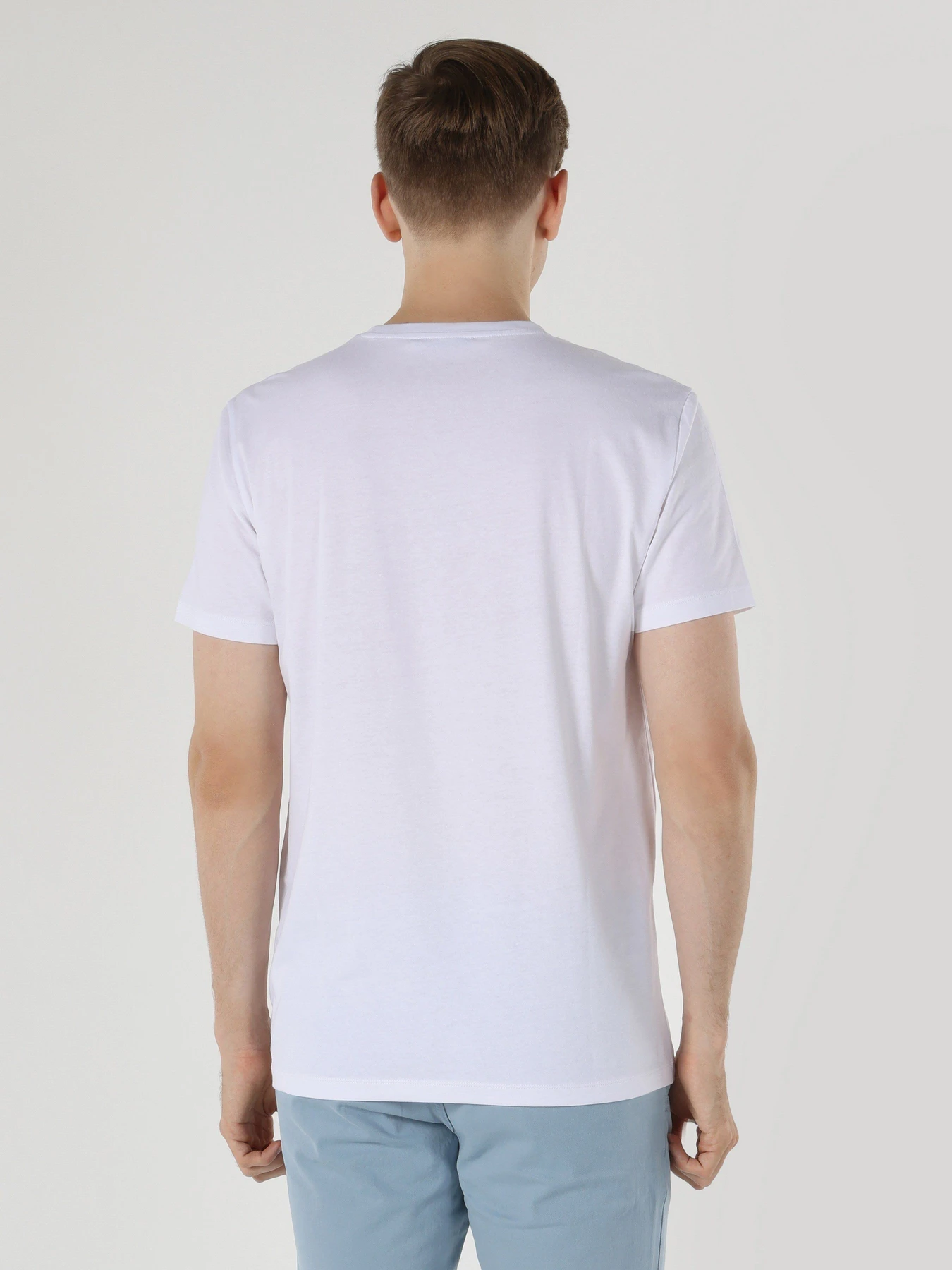 Футболки и поло Colin’s модель CL1062873WHT Футболки и поло Colin’s модель CL1062873WHT Фото