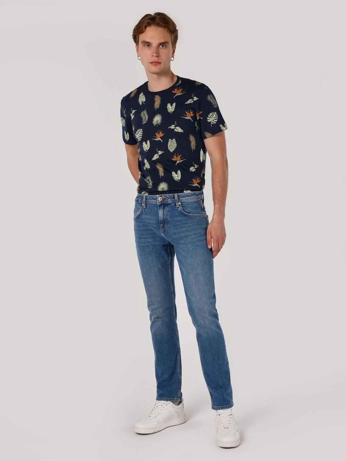 Джинси Colin’s 044 Karl модель CL1064086DN42646 Джинси Colin’s 044 Karl модель CL1064086DN42646 Фото
