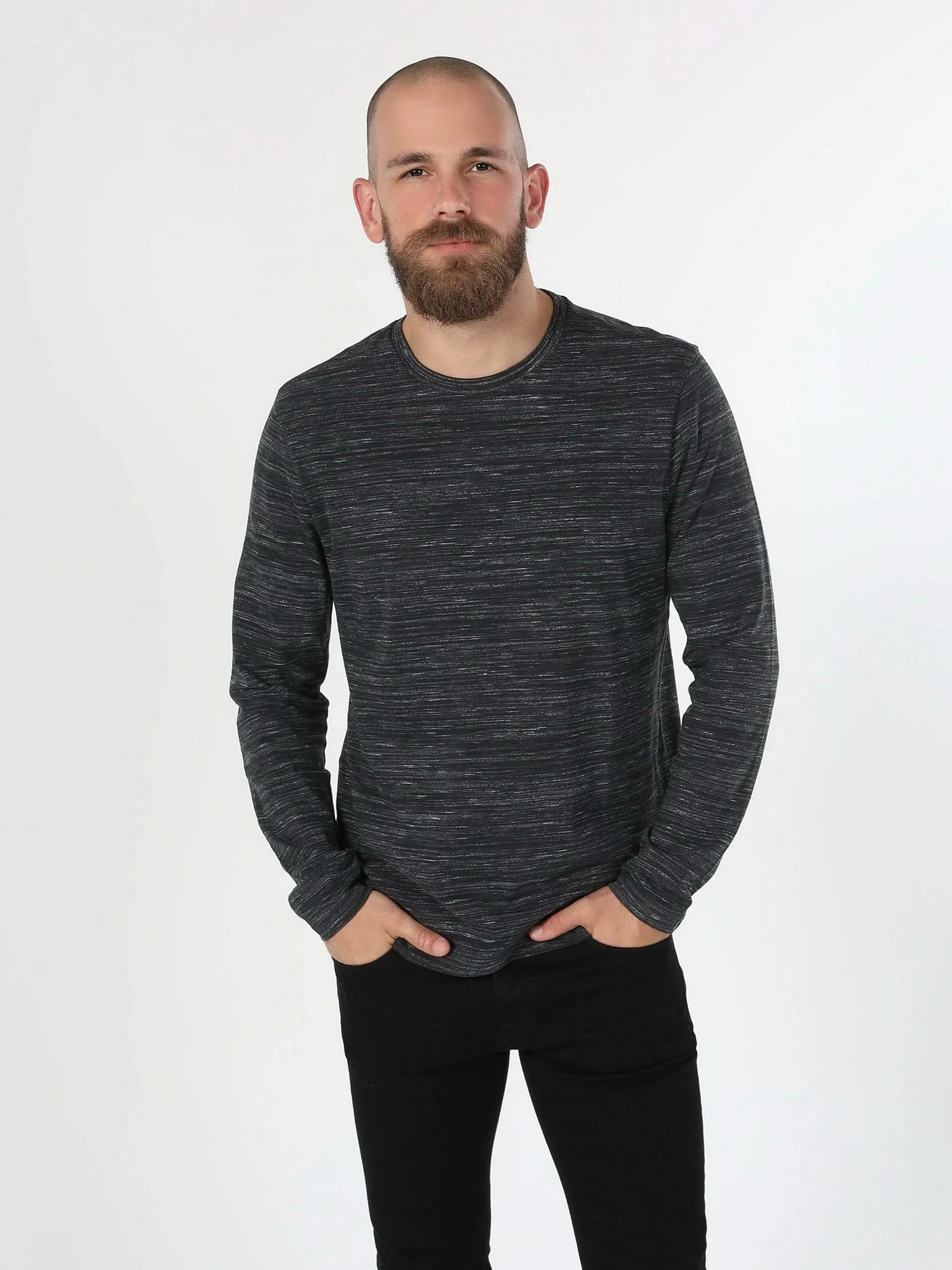 Худи и свитшоты Colin’s модель CL1059646ANM Худи и свитшоты Colin’s модель CL1059646ANM Фото