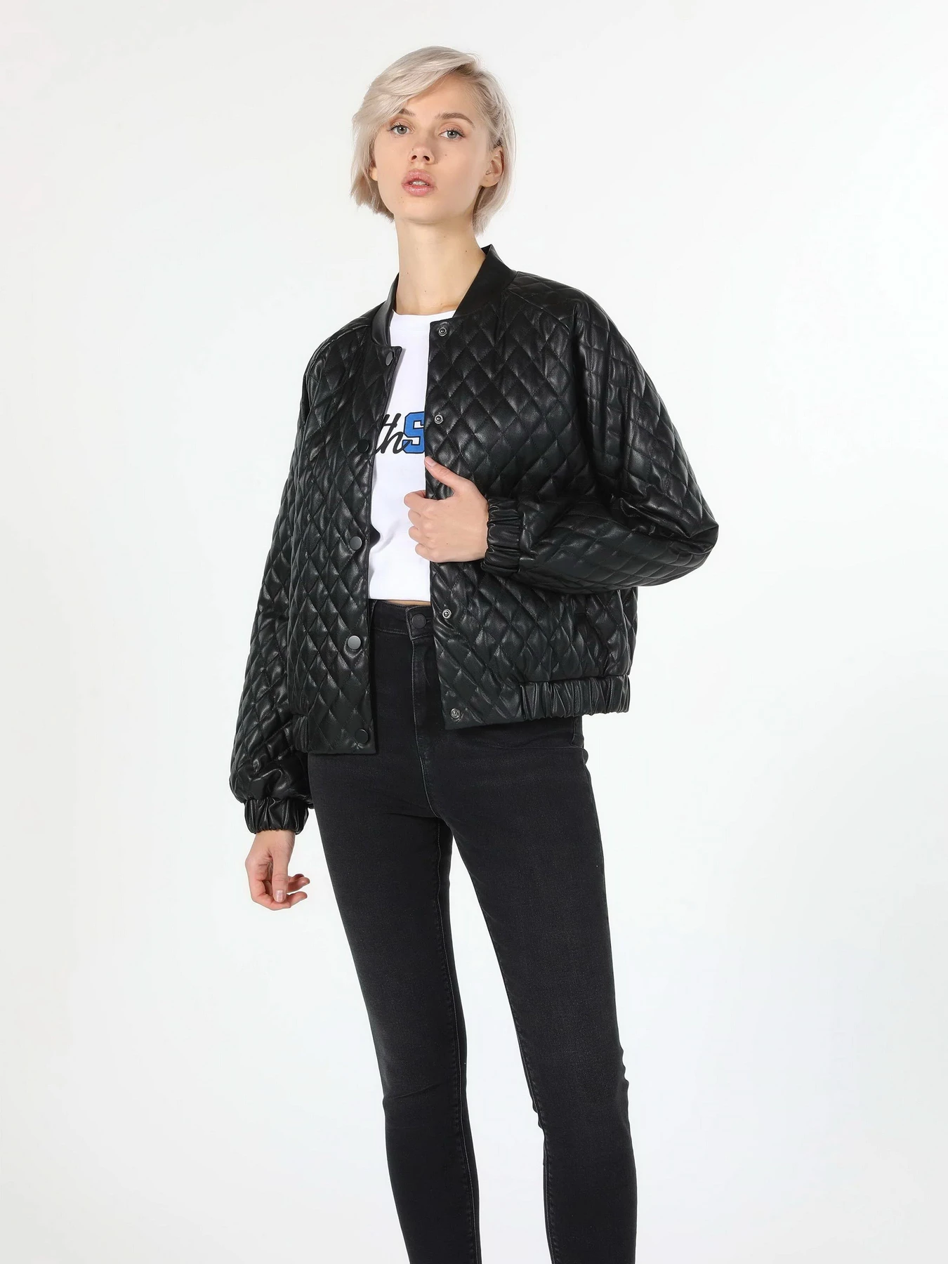 Куртки и дубленки Colin’s модель CL1060235BLK Куртки и дубленки Colin’s модель CL1060235BLK Фото