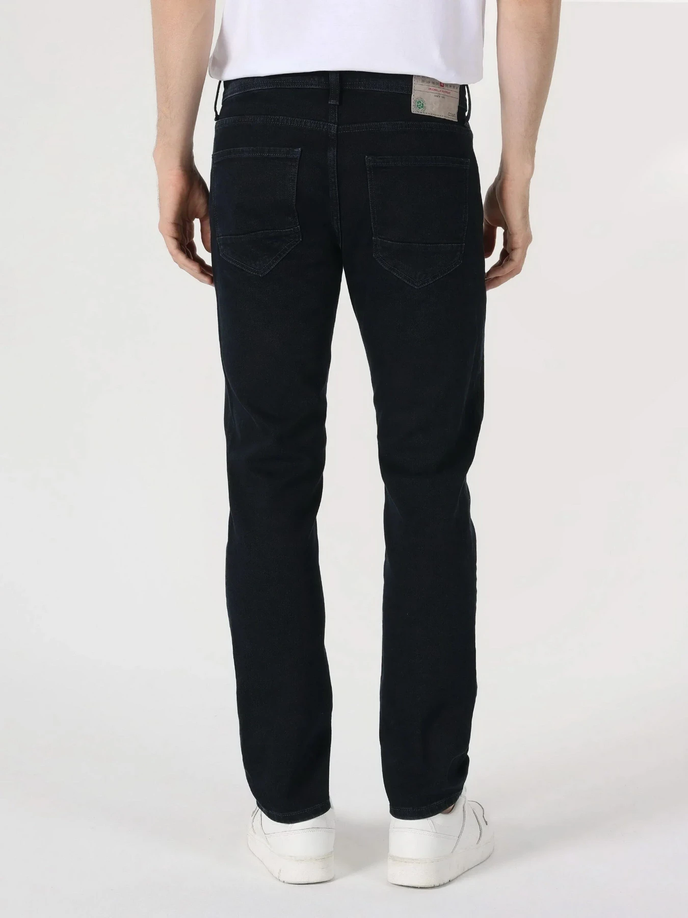 Джинси Colin’s 044 Karl модель CL1062409DN09645 Джинси Colin’s 044 Karl модель CL1062409DN09645 Фото