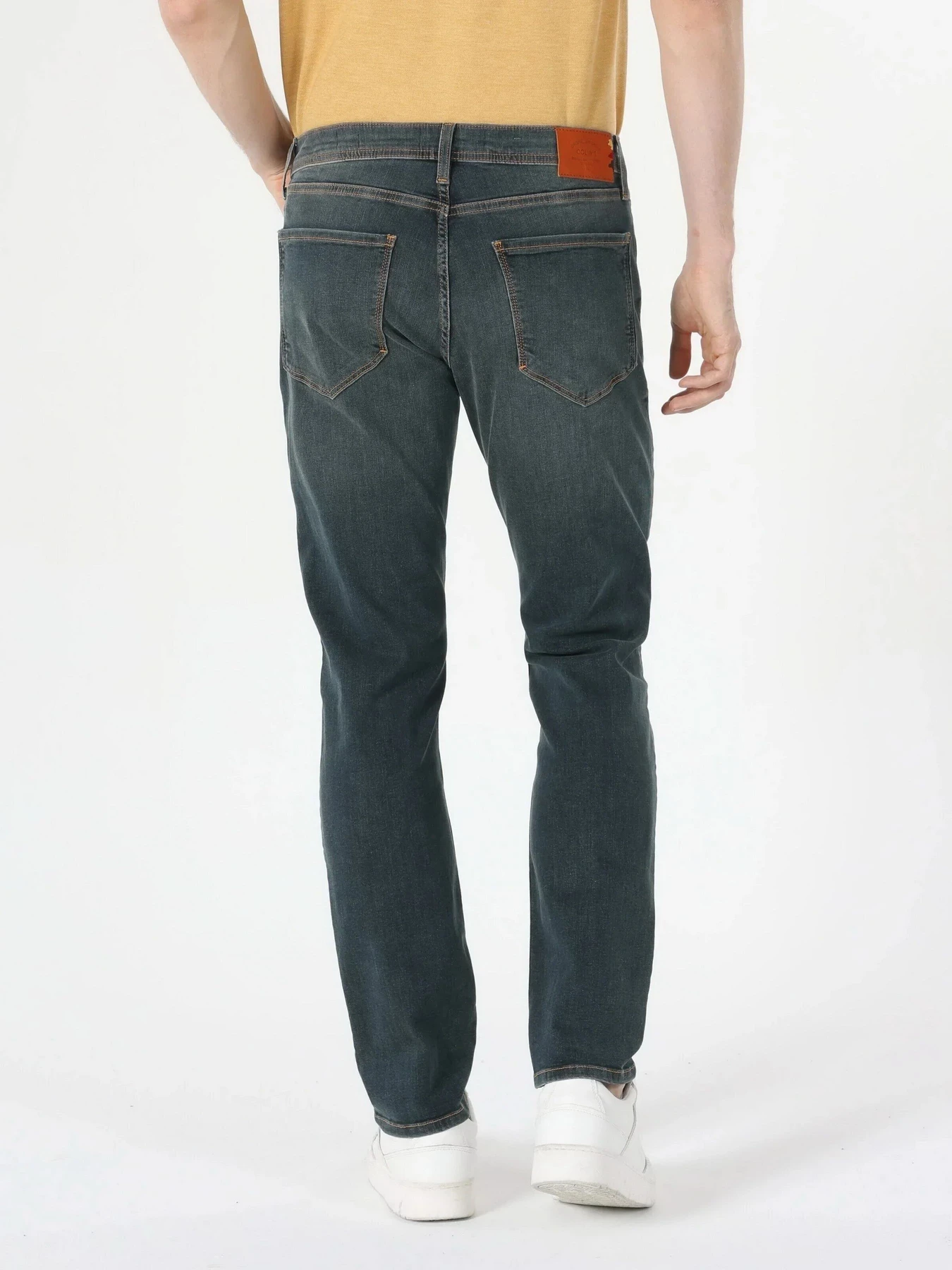Джинси Colin’s 044 Karl модель CL1062426DN42281 Джинси Colin’s 044 Karl модель CL1062426DN42281 Фото