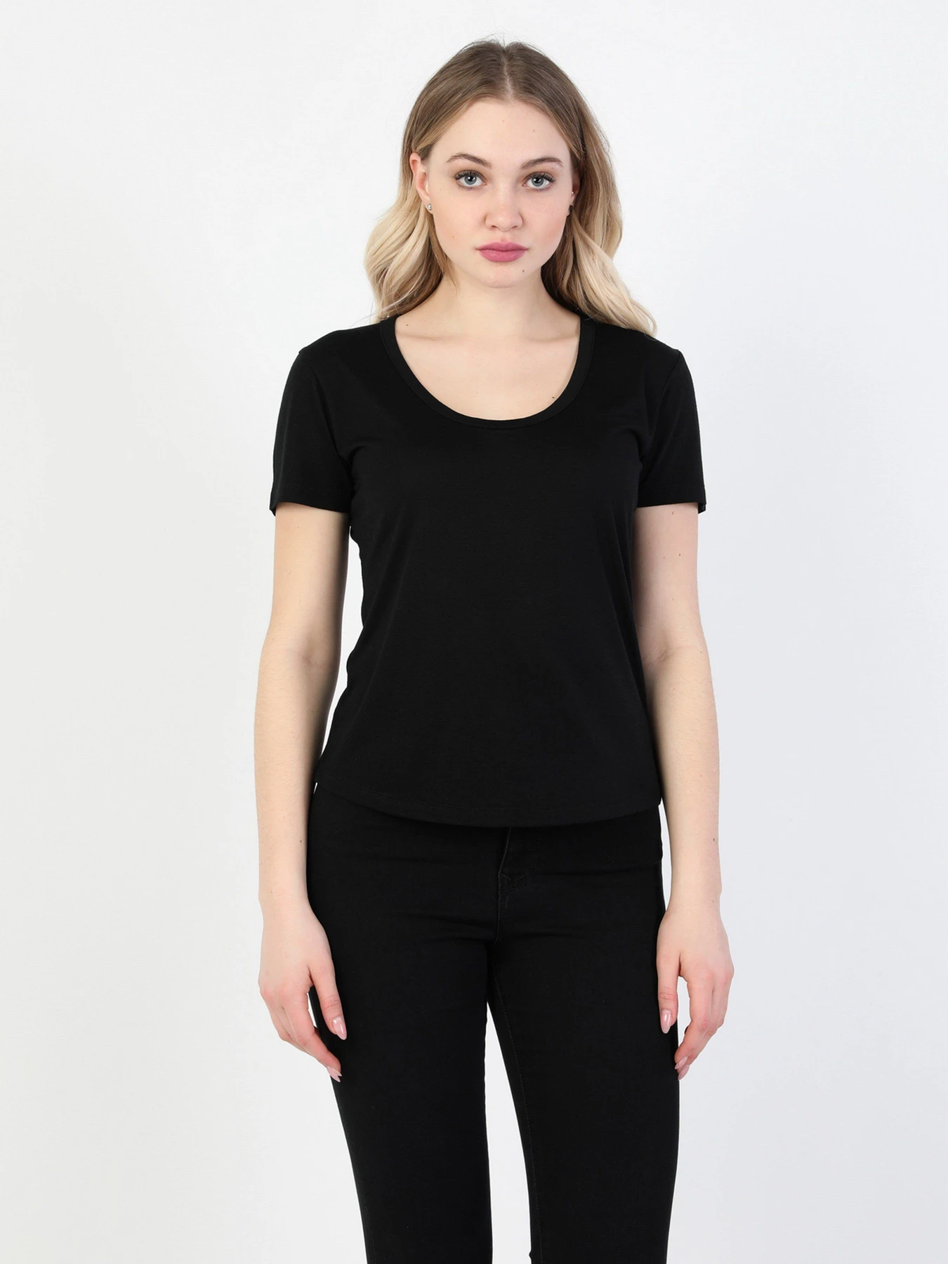 Футболки і поло Colin’s модель CL1048765BLK Футболки і поло Colin’s модель CL1048765BLK Фото