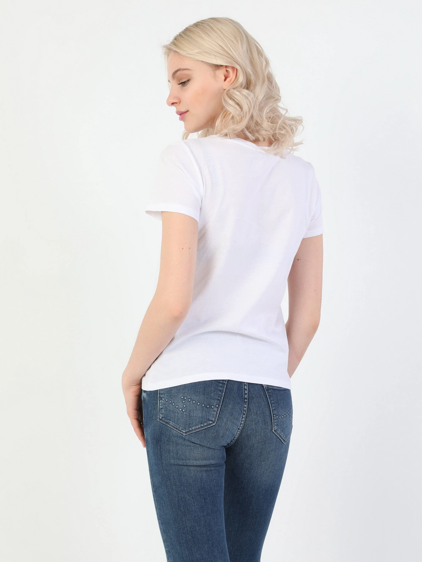 Футболки и поло Colin’s модель CL1048834WHT Футболки и поло Colin’s модель CL1048834WHT Фото