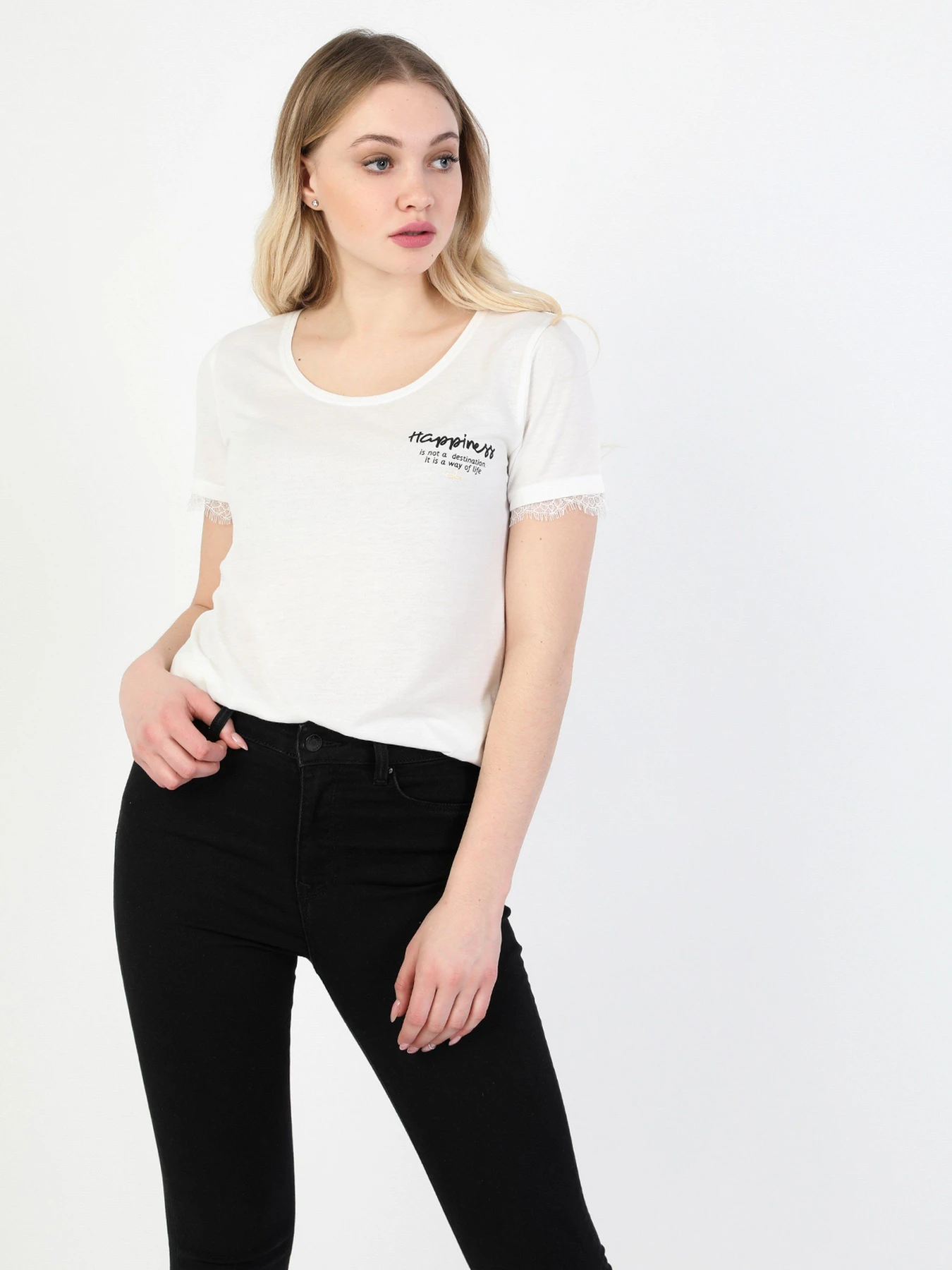 Футболки и поло Colin’s модель CL1049125WHT Футболки и поло Colin’s модель CL1049125WHT Фото