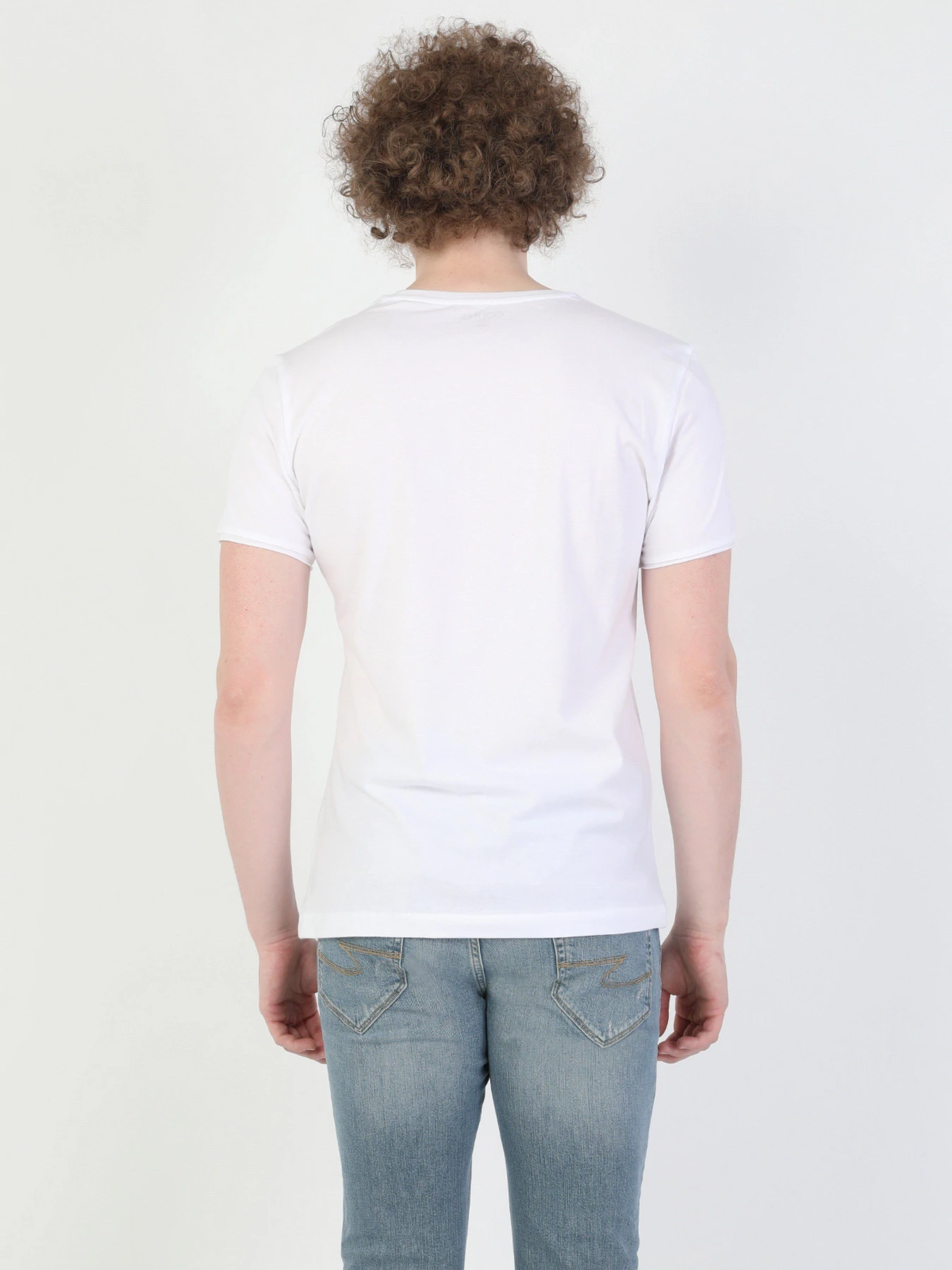 Футболки и поло Colin’s модель CL1049421WHT Футболки и поло Colin’s модель CL1049421WHT Фото