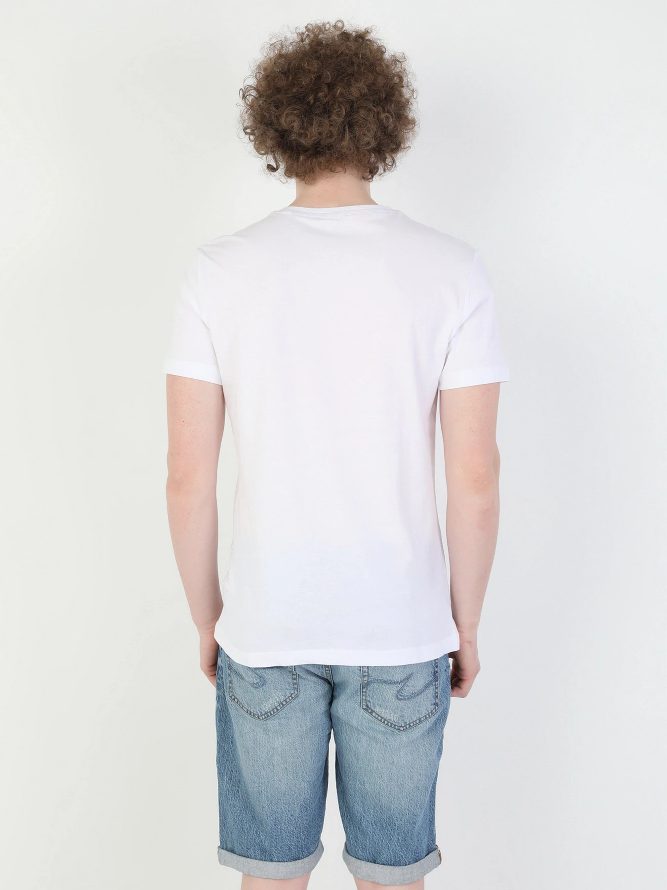 Футболки и поло Colin’s модель CL1049423WHT Футболки и поло Colin’s модель CL1049423WHT Фото