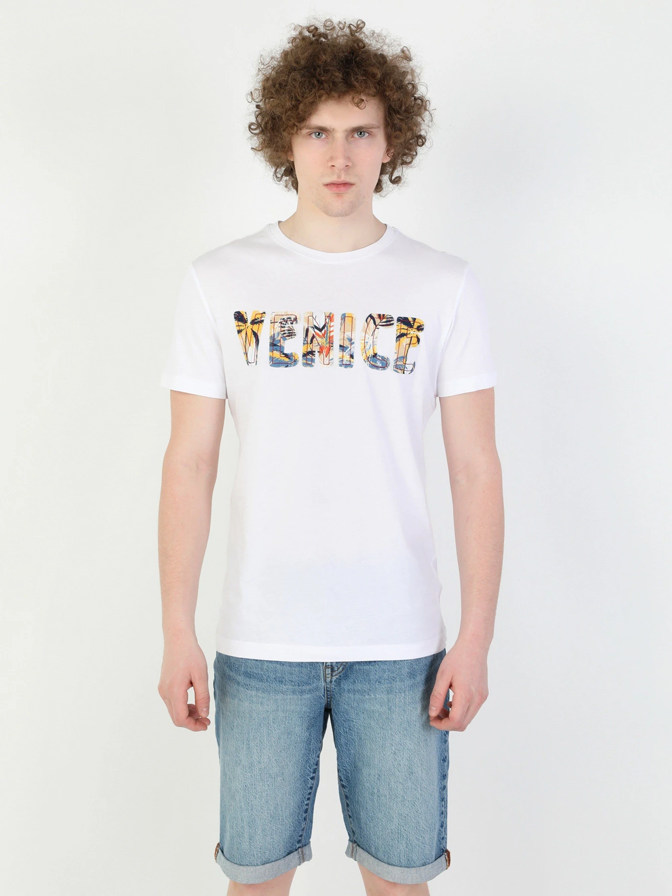 Футболки и поло Colin’s модель CL1049423WHT Футболки и поло Colin’s модель CL1049423WHT Фото
