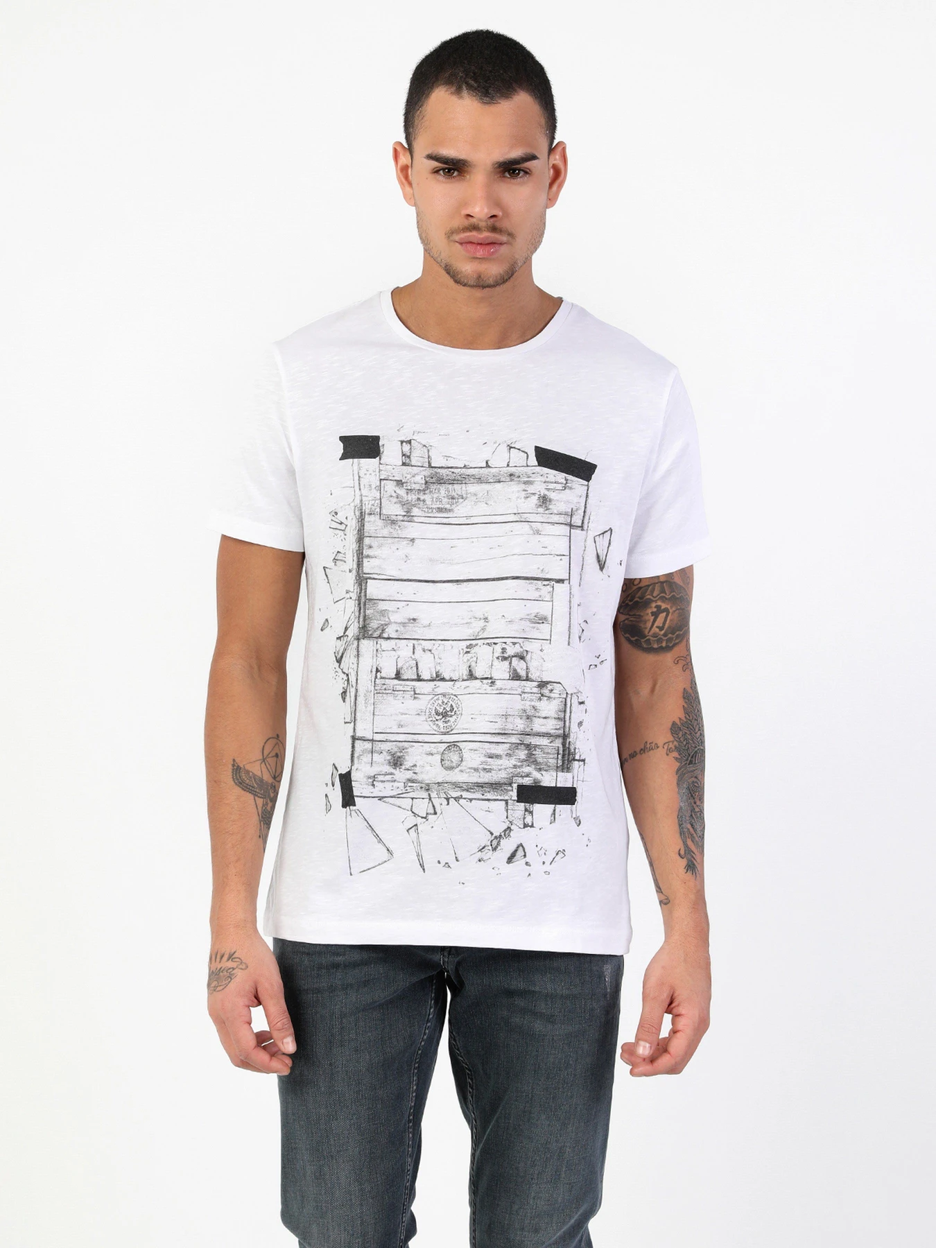 Футболки и поло Colin’s модель CL1049432WHT Футболки и поло Colin’s модель CL1049432WHT Фото