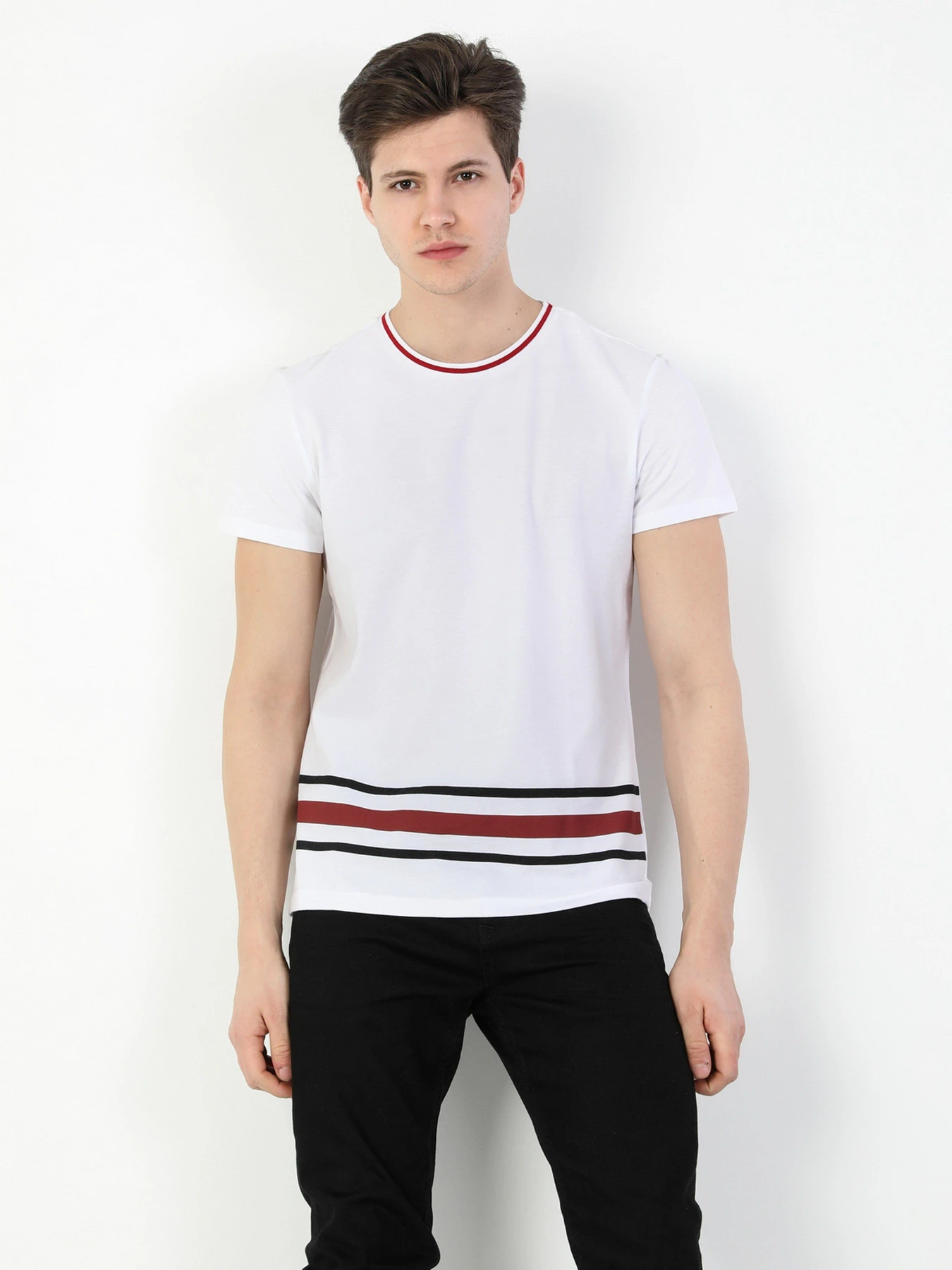 Футболки і поло Colin’s модель CL1049480WHT Футболки і поло Colin’s модель CL1049480WHT Фото