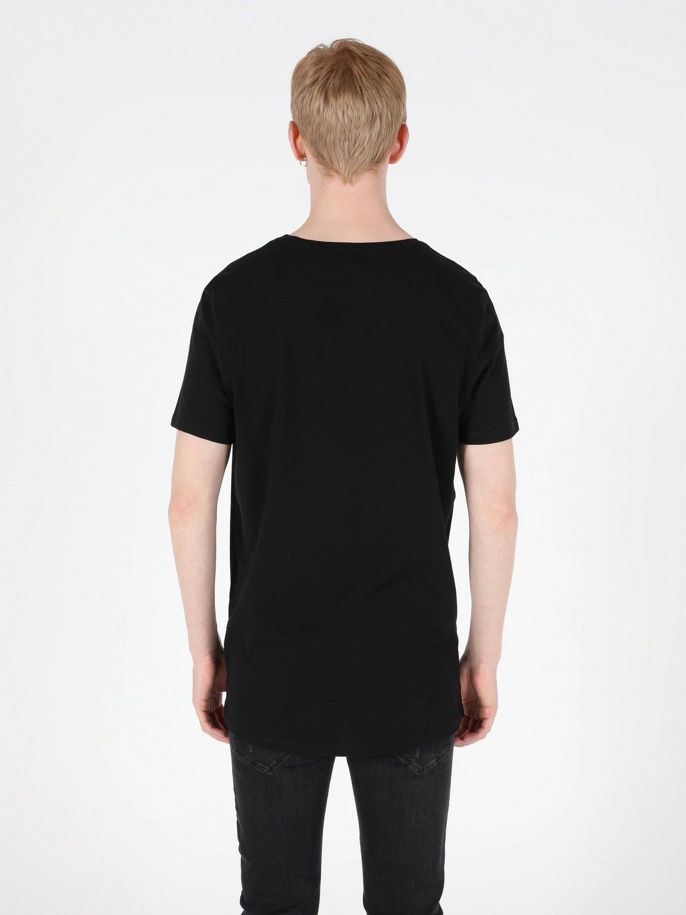 Футболки і поло Colin’s модель CL1049938BLK Футболки і поло Colin’s модель CL1049938BLK Фото