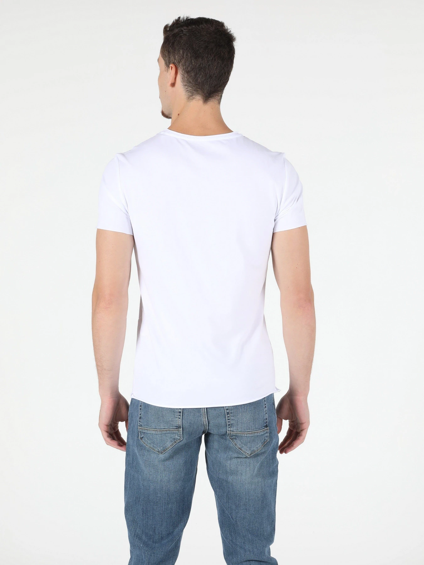 Футболки і поло Colin’s модель CL1049996WHT Футболки і поло Colin’s модель CL1049996WHT Фото