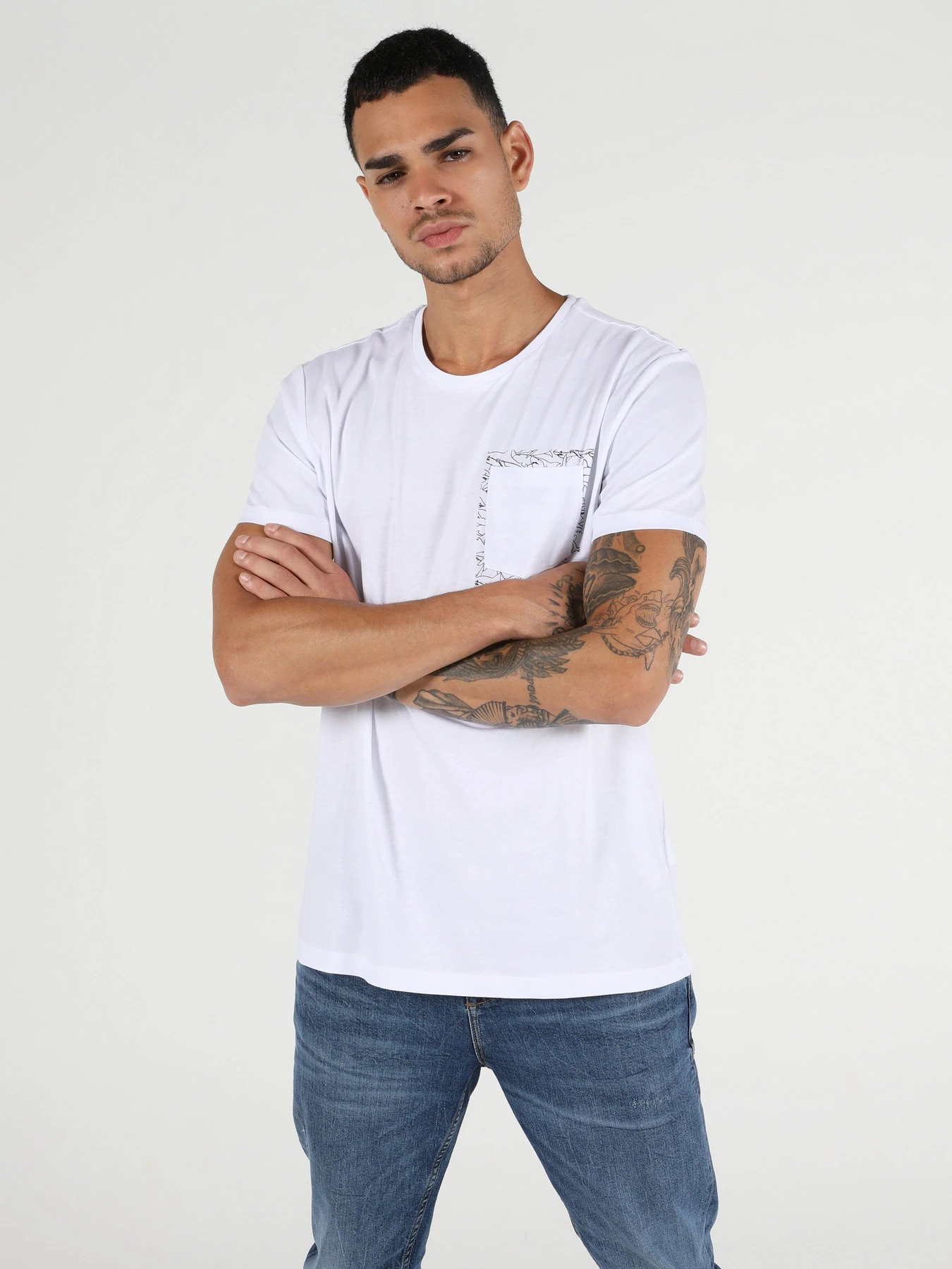 Футболки и поло Colin’s модель CL1050008WHT Футболки и поло Colin’s модель CL1050008WHT Фото