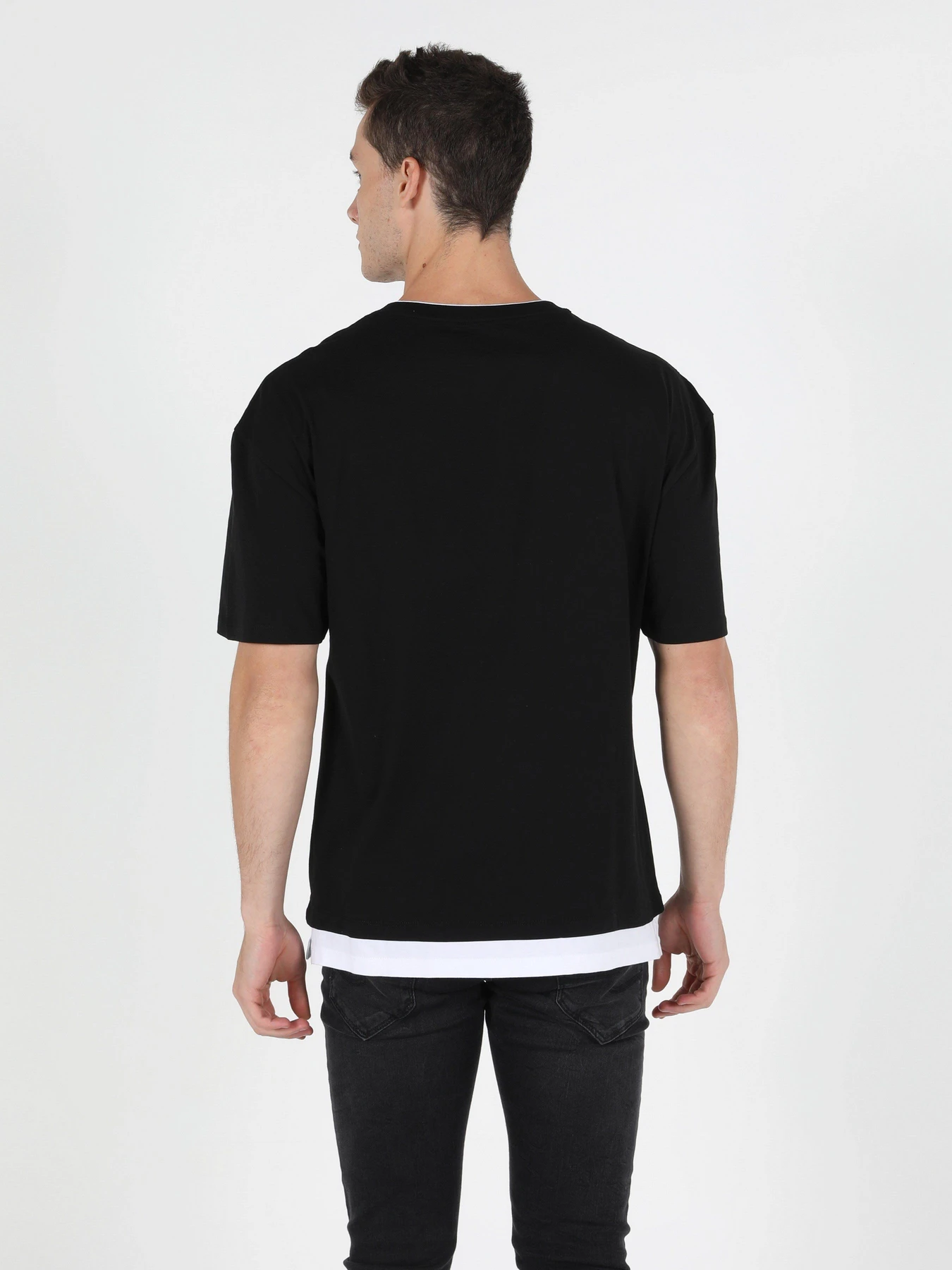 Футболки и поло Colin’s модель CL1050938BLK Футболки и поло Colin’s модель CL1050938BLK Фото