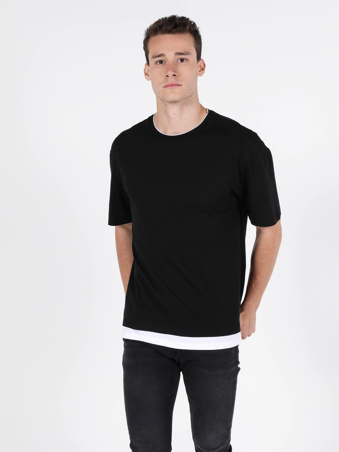 Футболки и поло Colin’s модель CL1050938BLK Футболки и поло Colin’s модель CL1050938BLK Фото