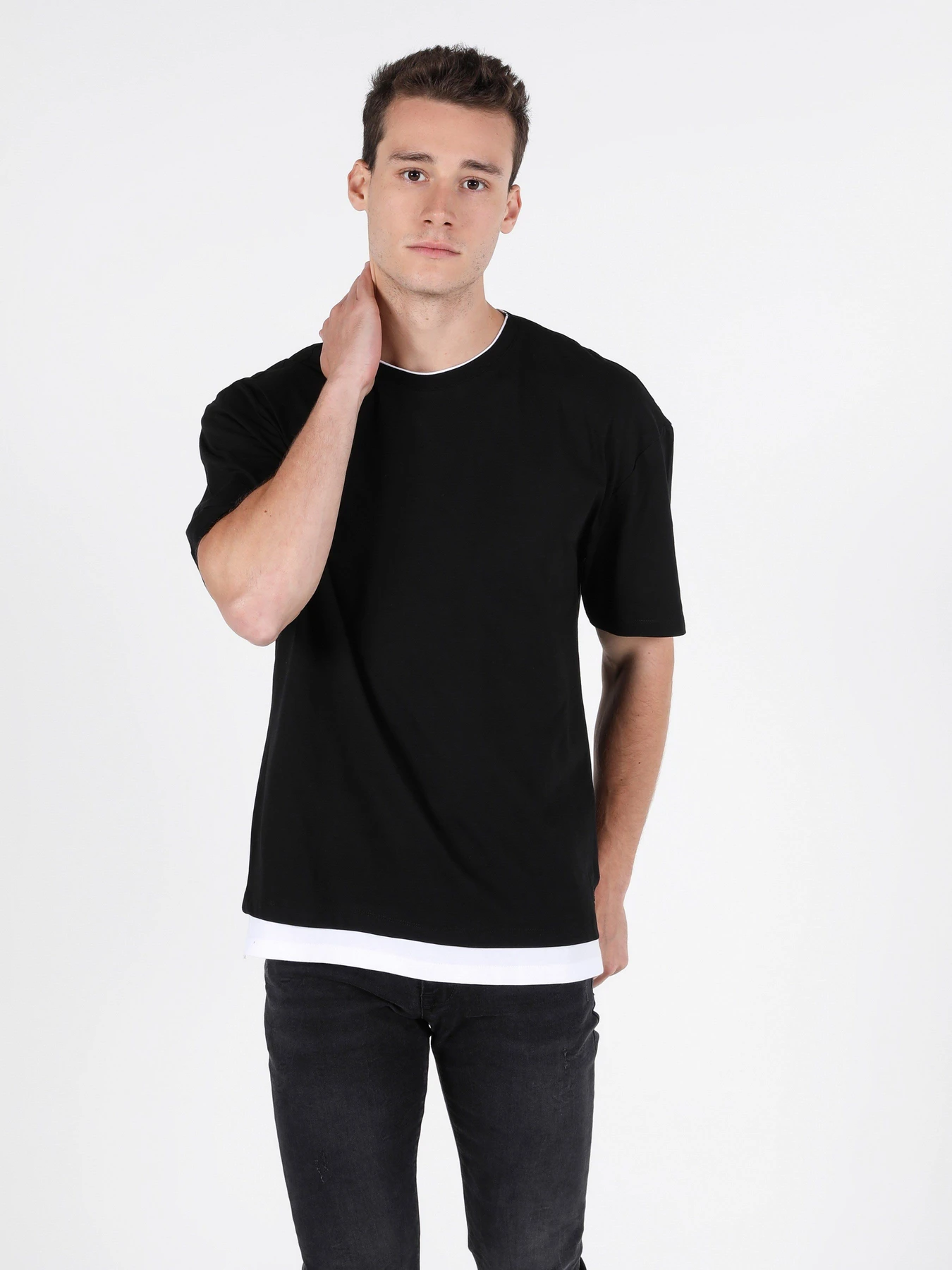 Футболки и поло Colin’s модель CL1050938BLK Футболки и поло Colin’s модель CL1050938BLK Фото