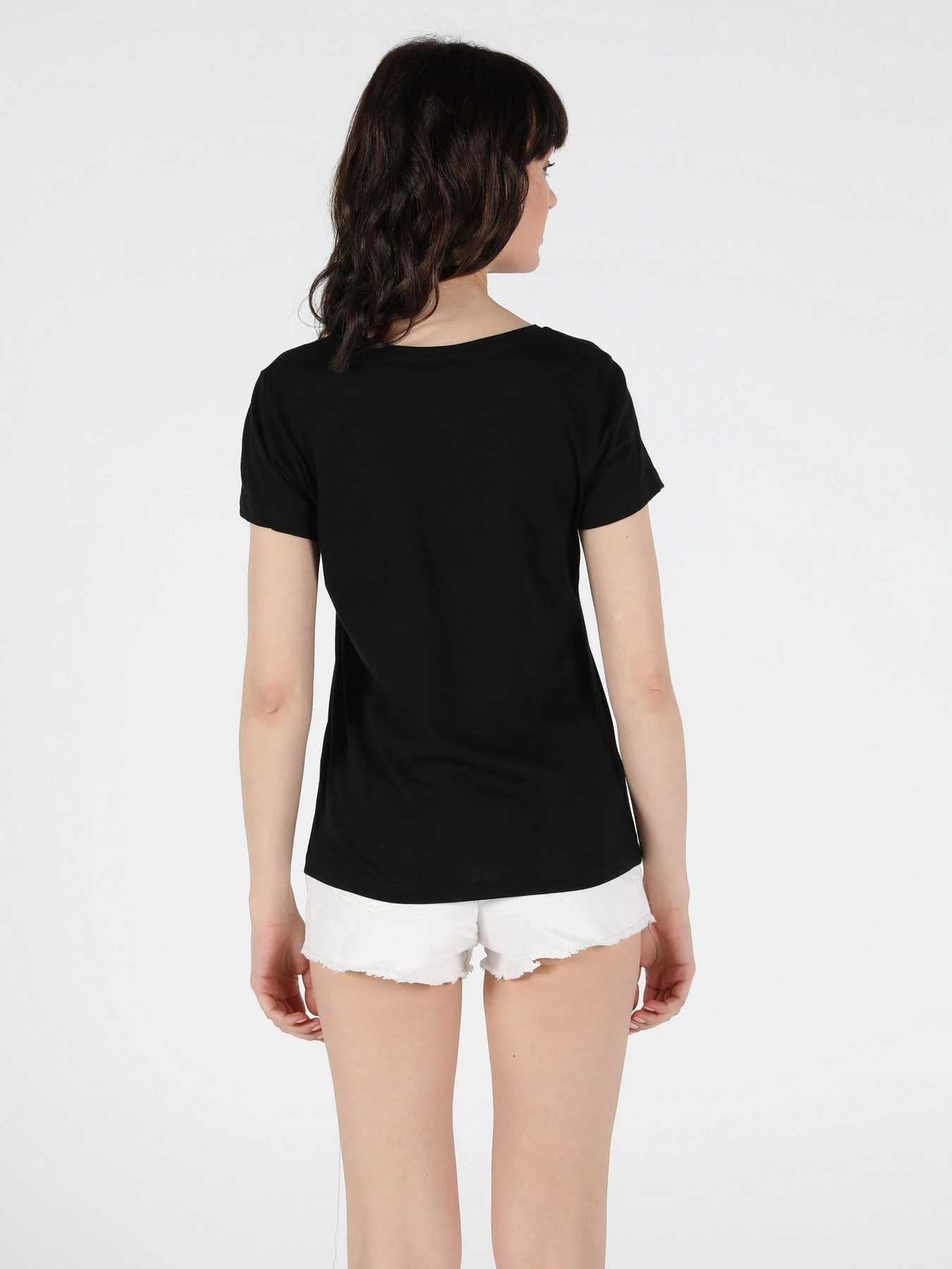 Футболки и поло Colin’s модель CL1051263BLK Футболки и поло Colin’s модель CL1051263BLK Фото