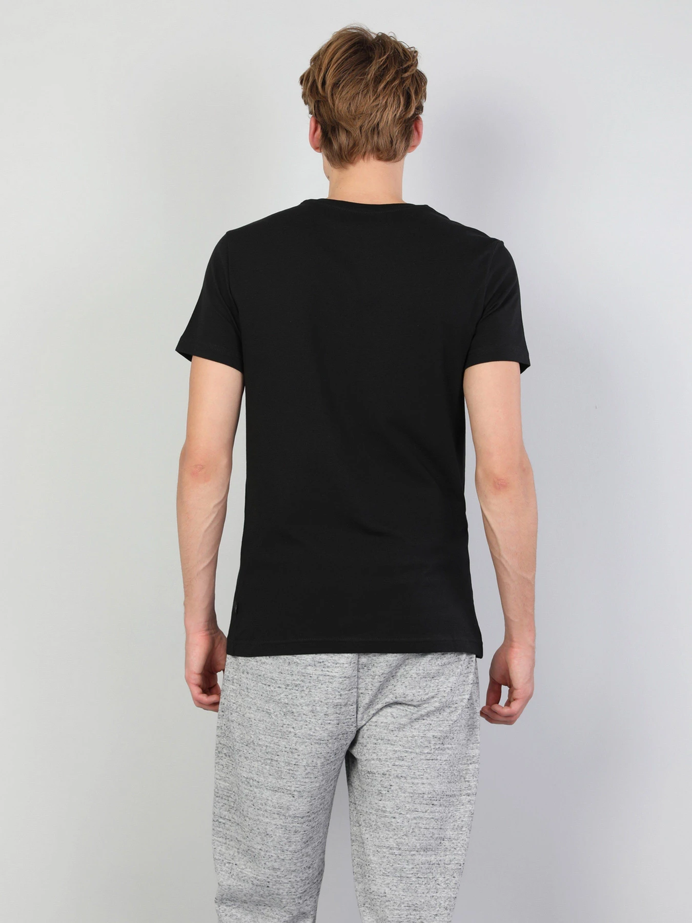Футболки і поло Colin’s модель CLTKTTSHM0022575BLK Фото
