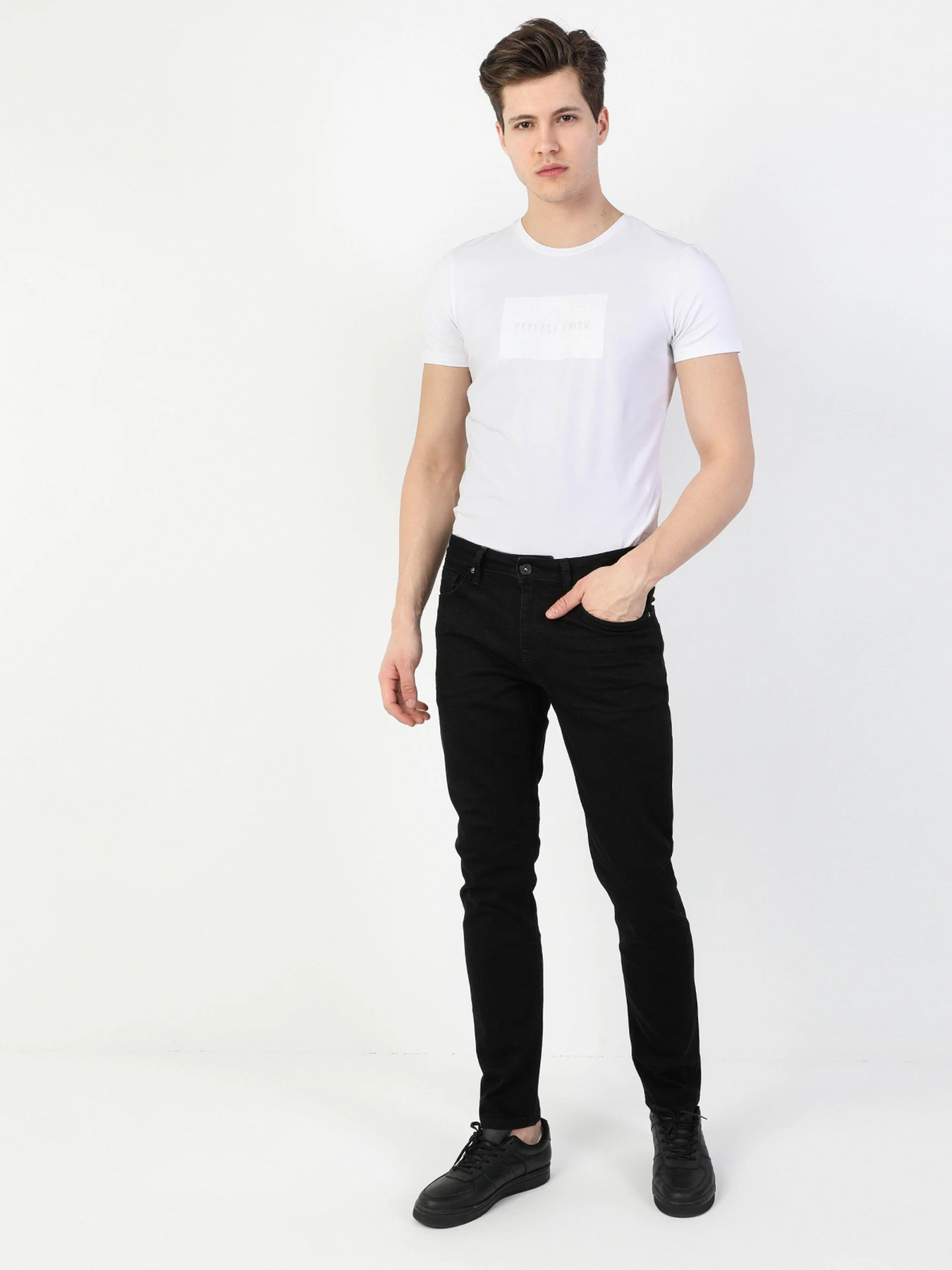 Джинсы Colin’s 044 Karl Straight модель CL1034626DN08255 Фото