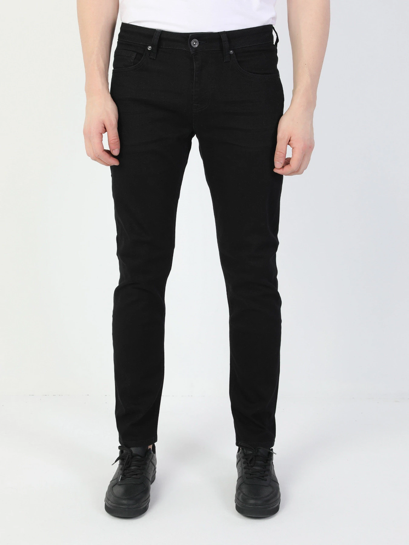 Джинсы Colin’s 044 Karl Straight модель CL1034626DN08255 Фото
