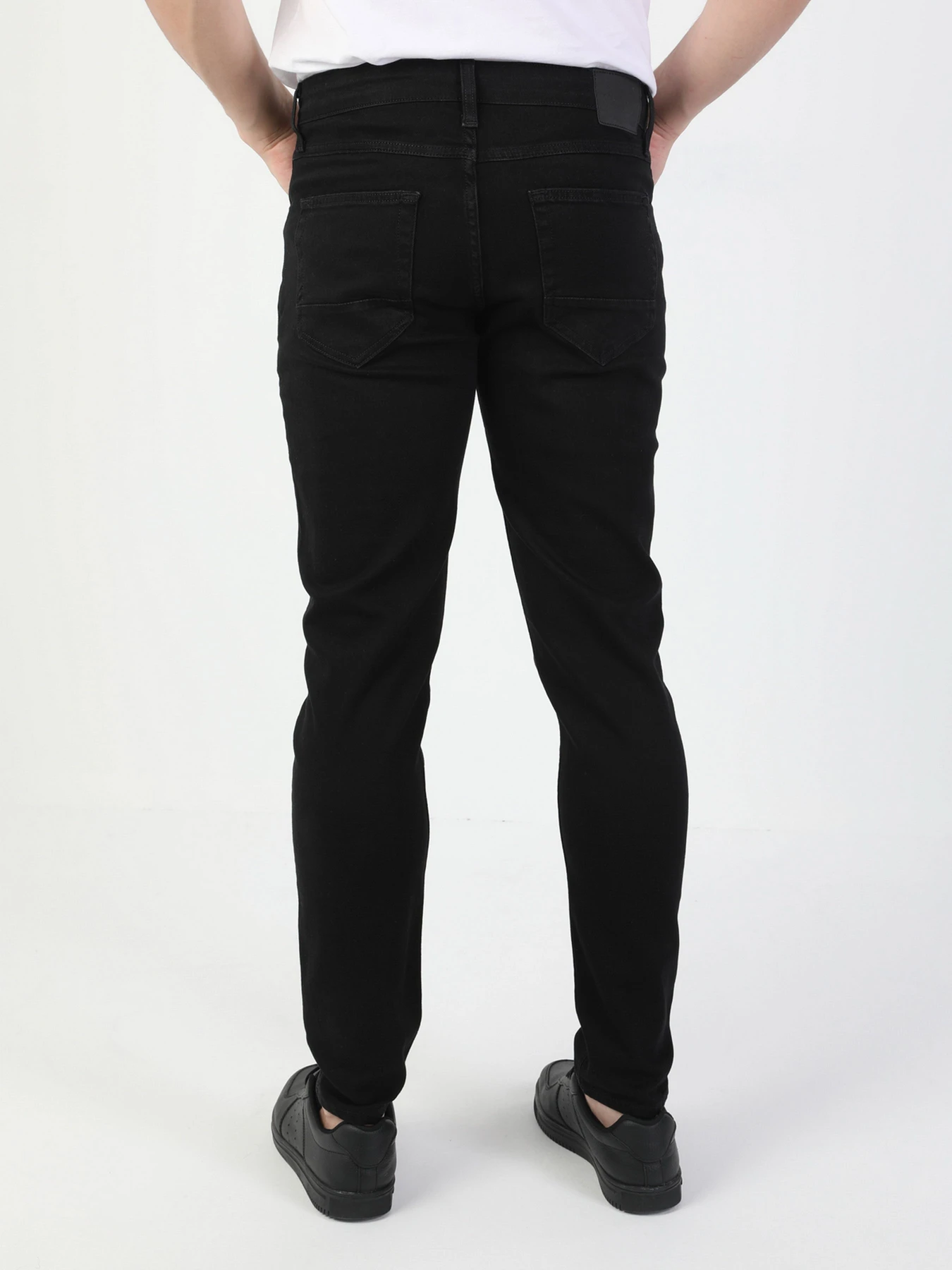 Джинсы Colin’s 041 Danny Slim модель CL1034633DN08255 Джинсы Colin’s 041 Danny Slim модель CL1034633DN08255 Фото