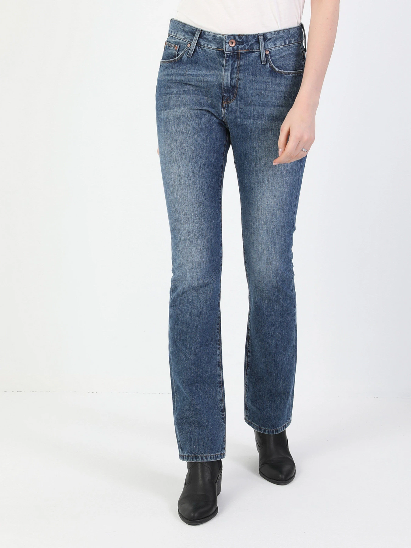 Джинсы Colin’s 792 Mila модель CL1048762DN40914 Джинсы Colin’s 792 Mila модель CL1048762DN40914 Фото