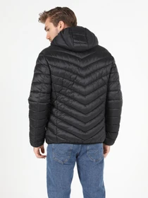 Куртки и дубленки Colin’s модель CL1021308BLK Фото