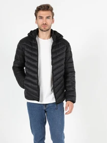 Куртки и дубленки Colin’s модель CL1021308BLK Фото