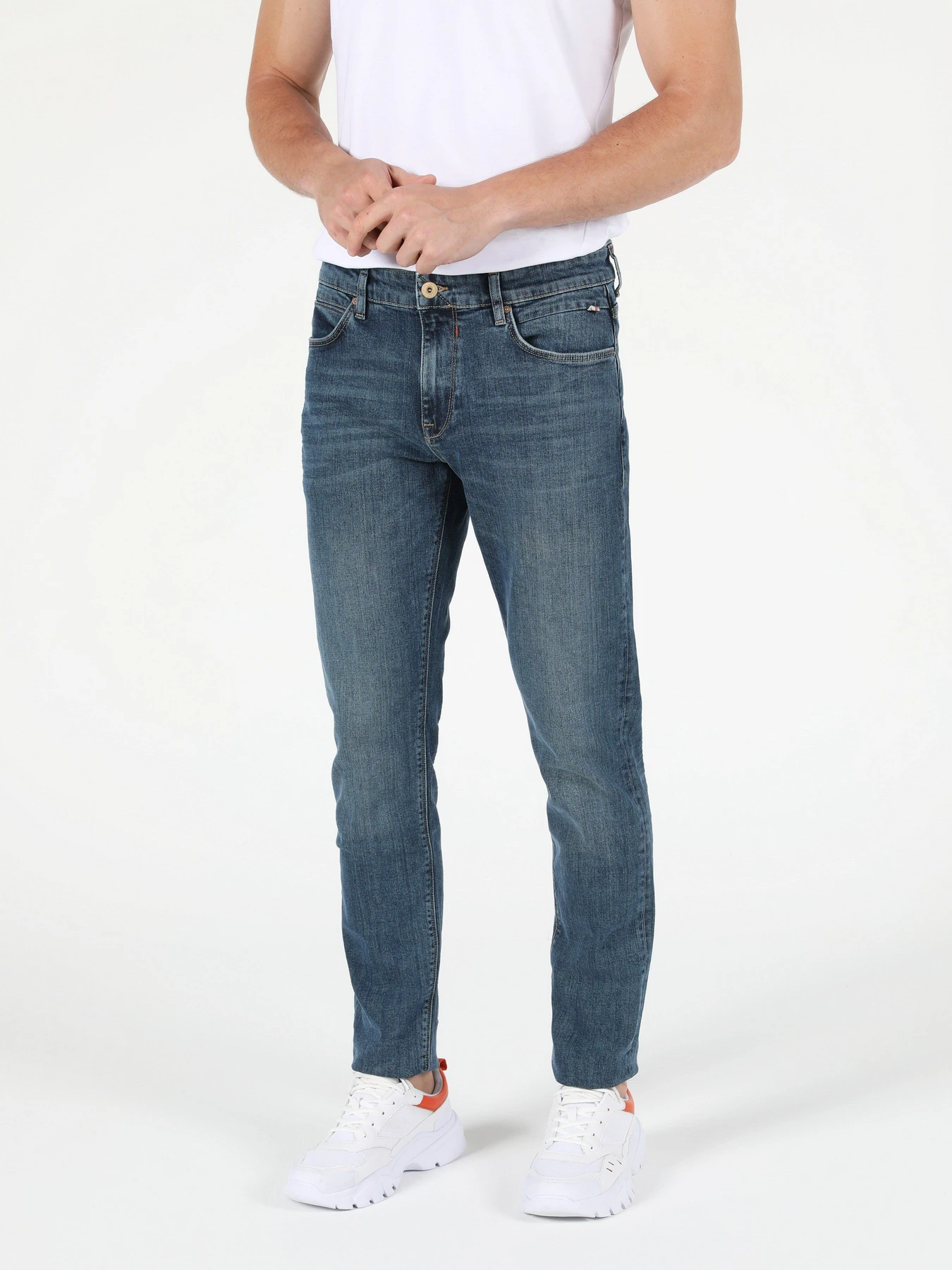 Джинси Colin’s 041 Danny Slim модель CL1051672DN07610 Джинси Colin’s 041 Danny Slim модель CL1051672DN07610 Фото