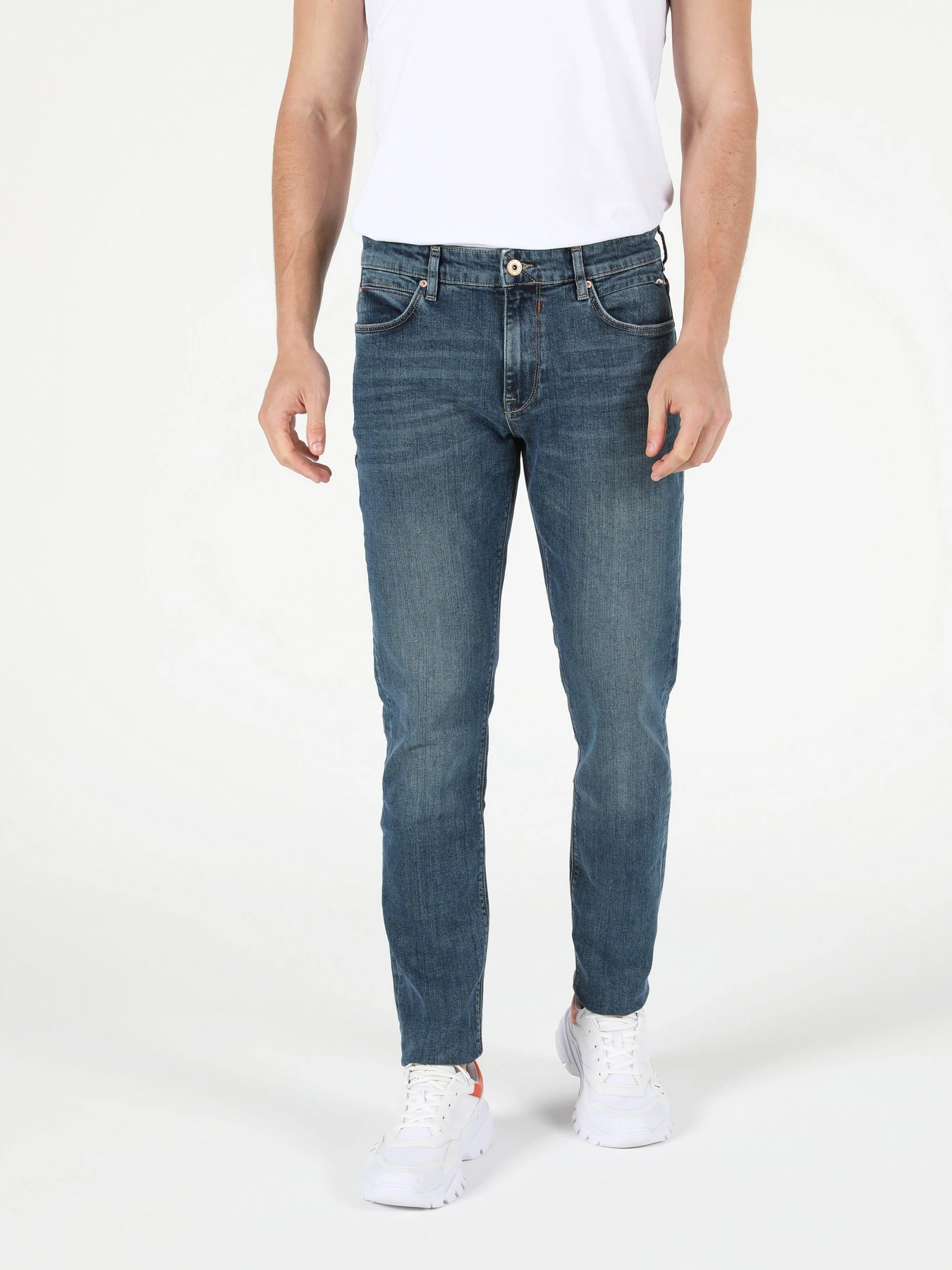 Джинси Colin’s 041 Danny Slim модель CL1051672DN07610 Джинси Colin’s 041 Danny Slim модель CL1051672DN07610 Фото