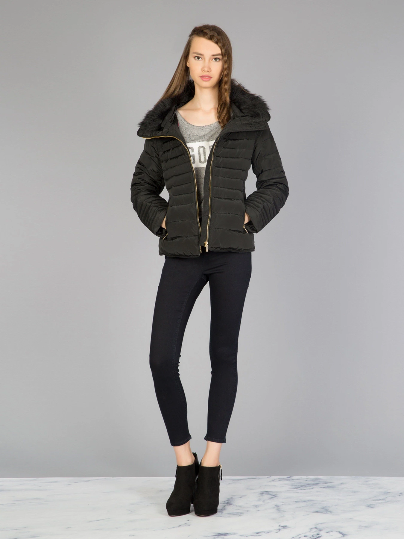 Куртки и дубленки Colin’s модель CL1022442BLK Куртки и дубленки Colin’s модель CL1022442BLK Фото