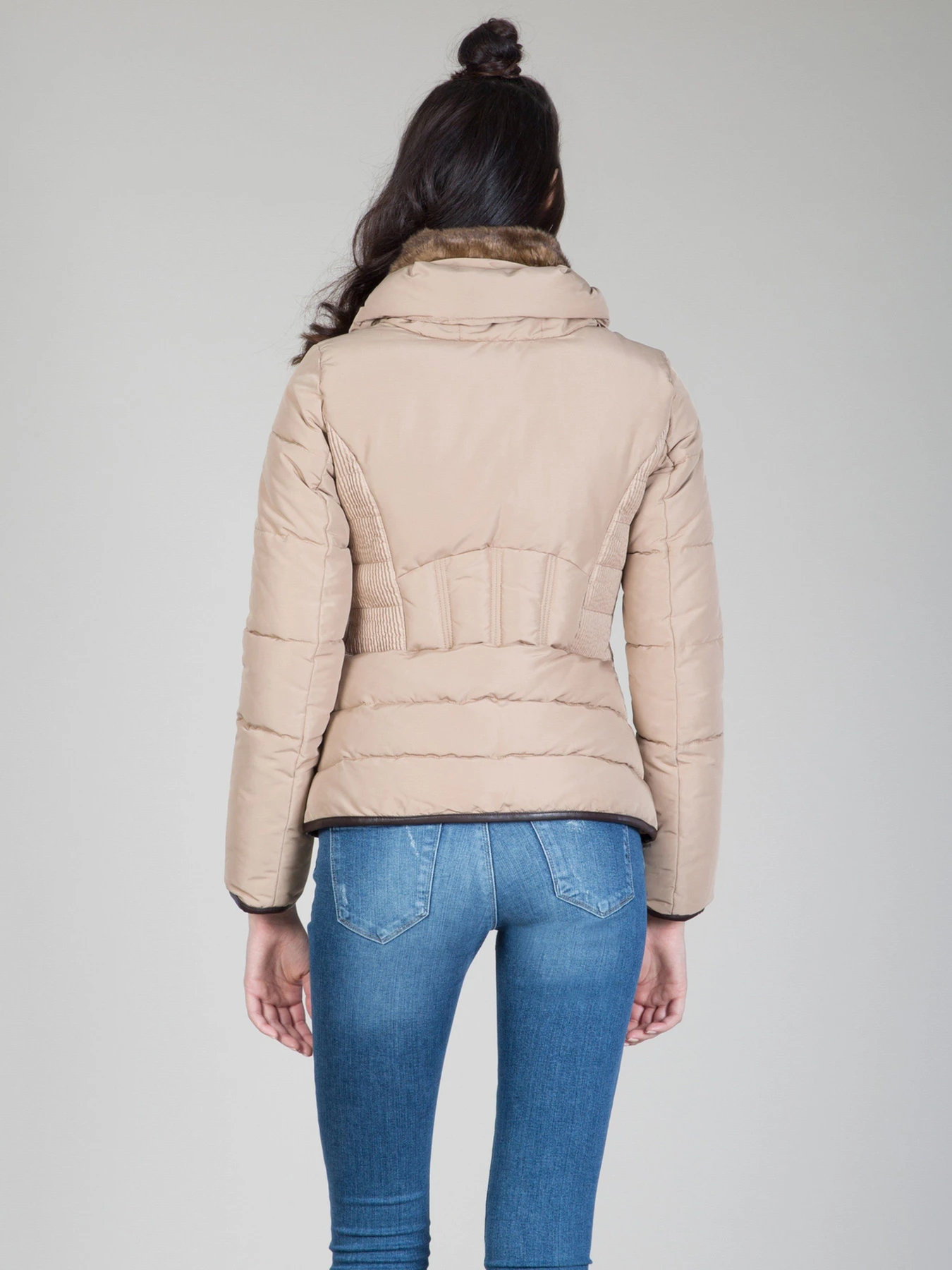 Куртки и дубленки Colin’s модель CL1022465CML Куртки и дубленки Colin’s модель CL1022465CML Фото