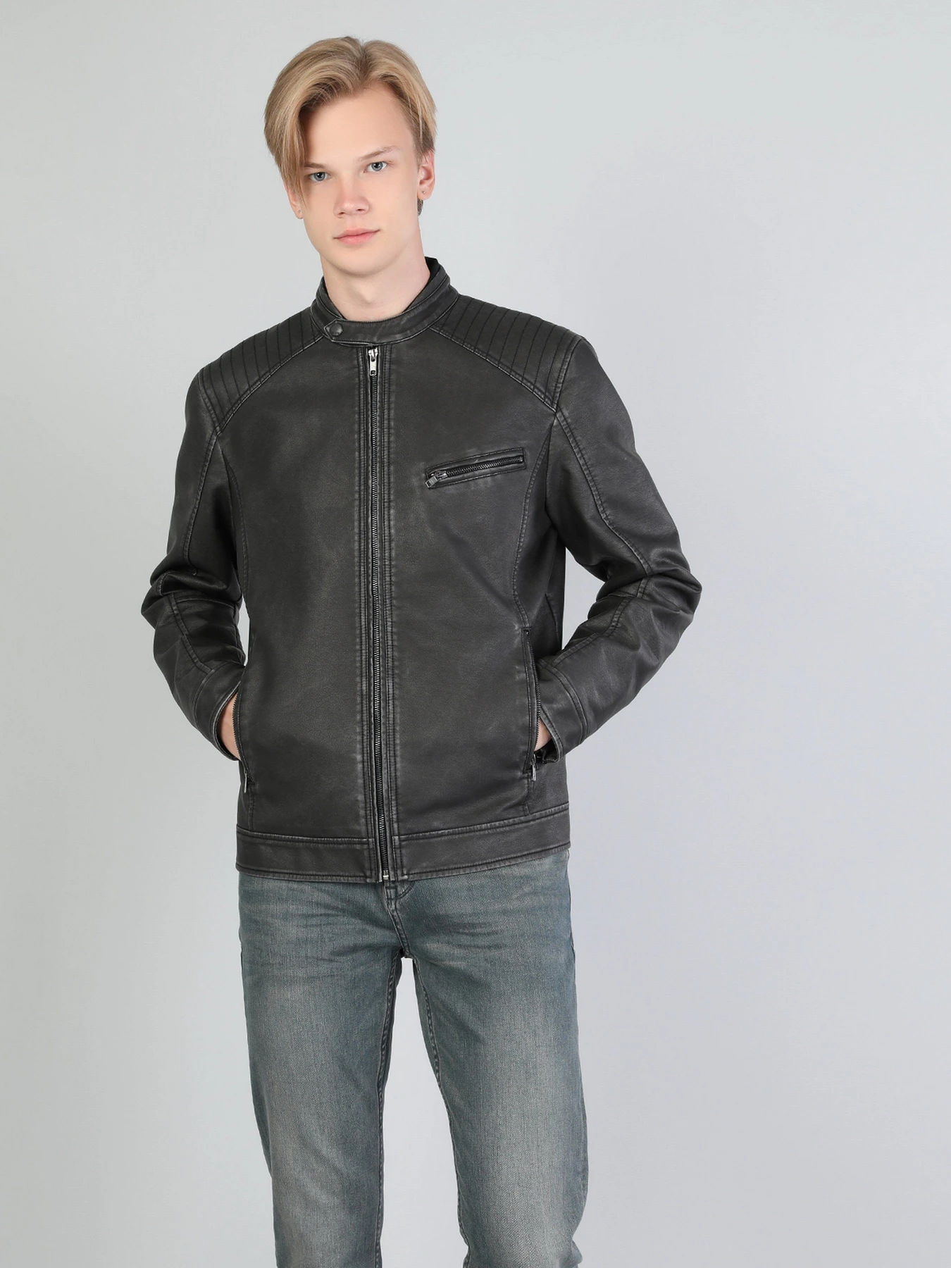 Куртки та дублянки Colin’s модель CL1036130BLK Куртки та дублянки Colin’s модель CL1036130BLK Фото