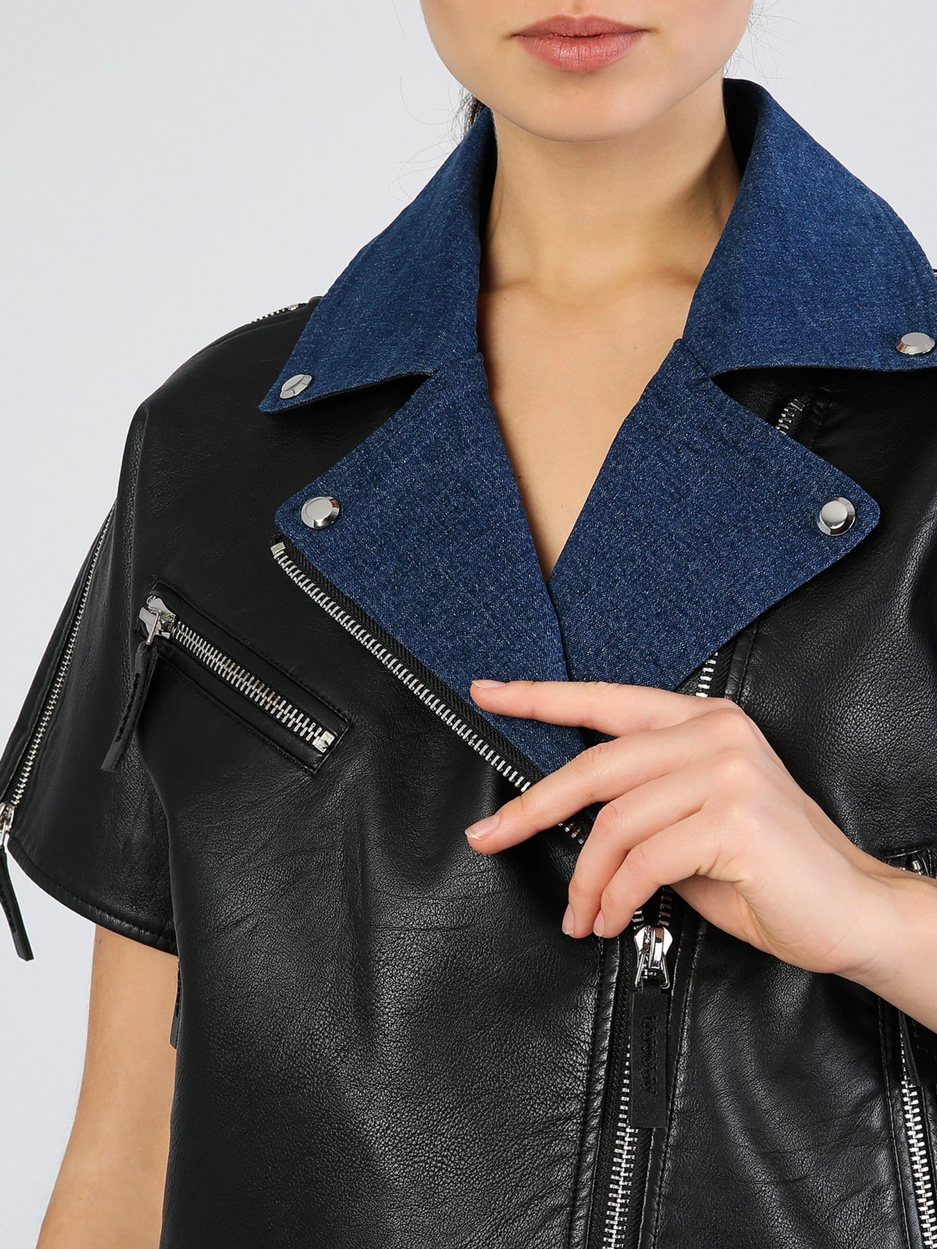 Куртки и дубленки Colin’s модель CL1041649BLK Фото