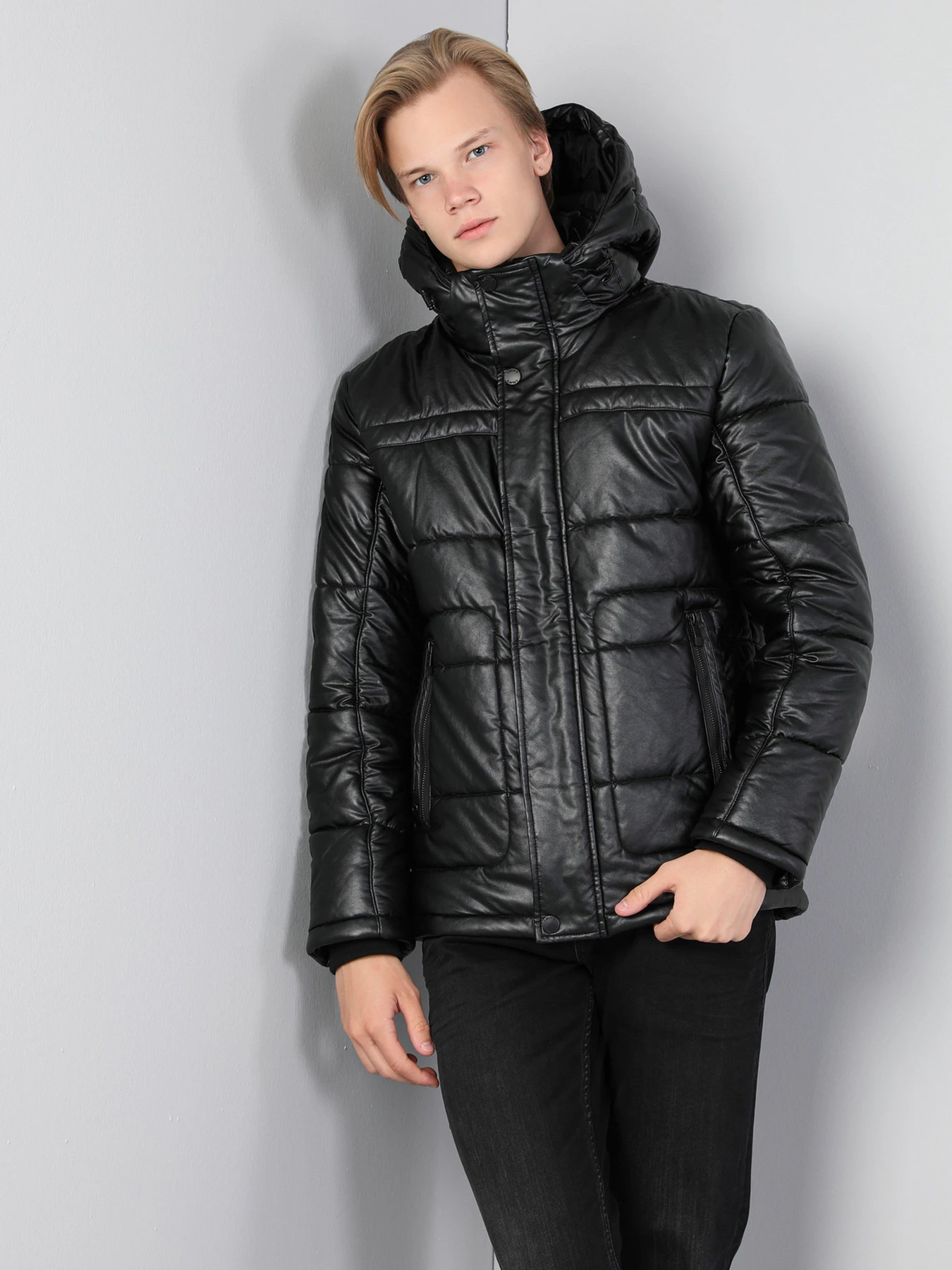 Куртки и дубленки Colin’s модель CL1044252BLK Куртки и дубленки Colin’s модель CL1044252BLK Фото