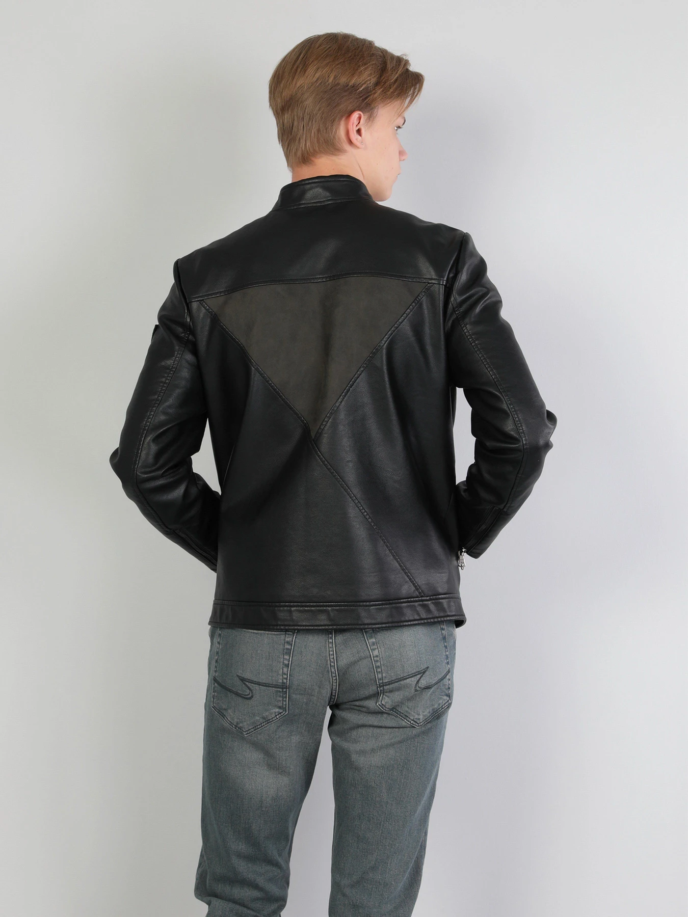 Куртки та дублянки Colin’s модель CL1045421BLK Куртки та дублянки Colin’s модель CL1045421BLK Фото