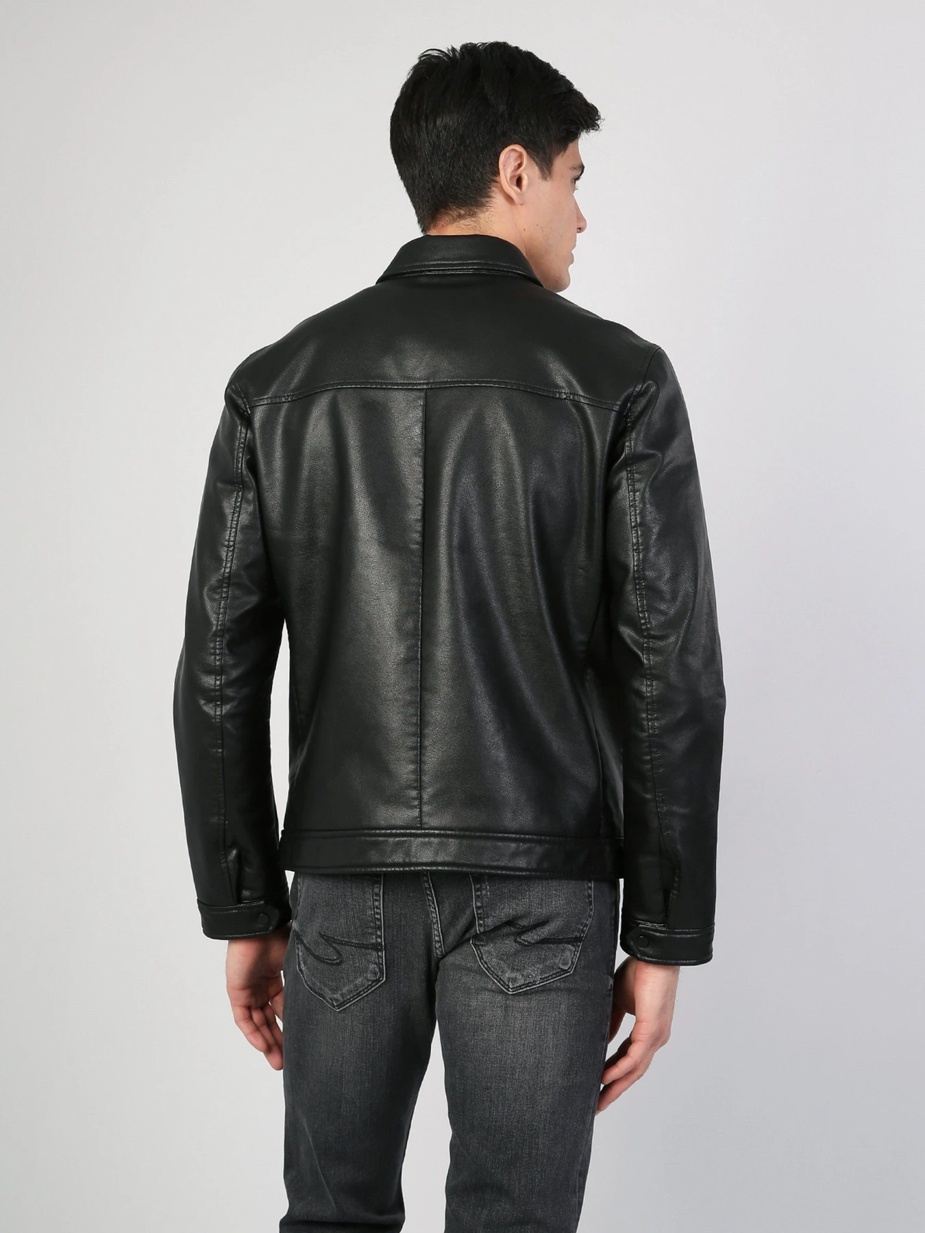 Куртки та дублянки Colin’s модель CL1045424BLK Куртки та дублянки Colin’s модель CL1045424BLK Фото