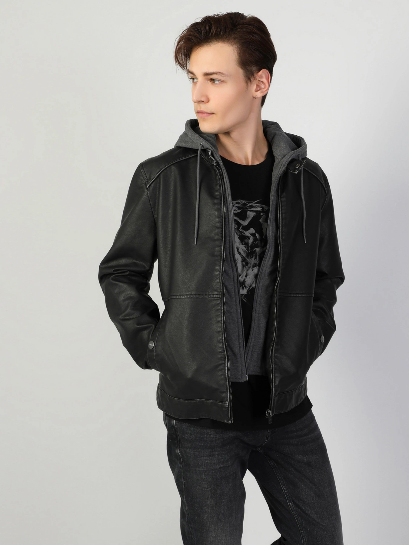 Куртки та дублянки Colin’s модель CL1047272BLK Куртки та дублянки Colin’s модель CL1047272BLK Фото