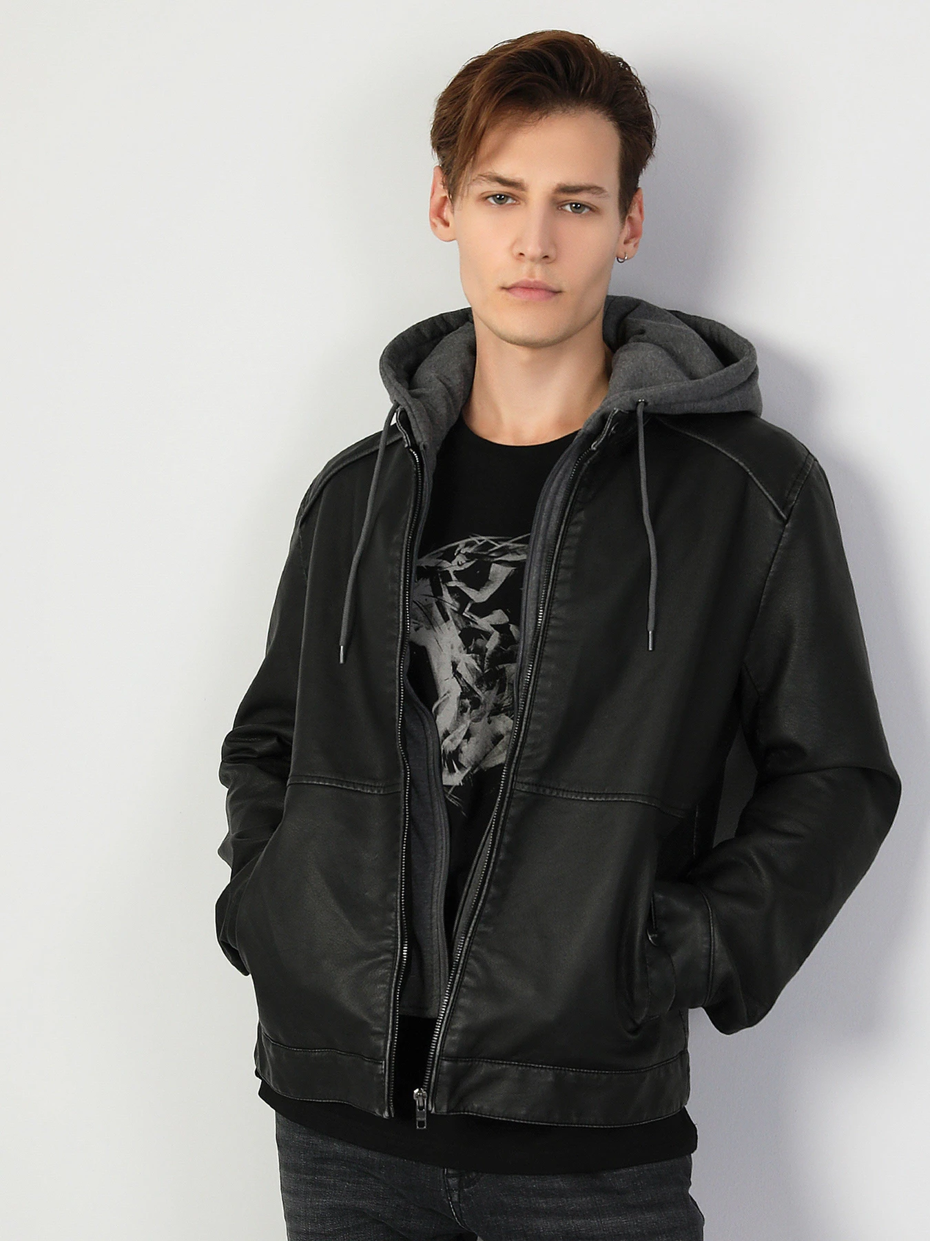 Куртки та дублянки Colin’s модель CL1047272BLK Куртки та дублянки Colin’s модель CL1047272BLK Фото