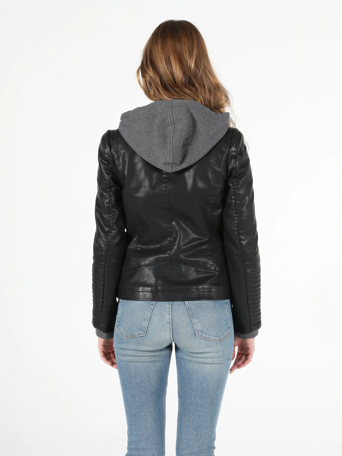Куртки и дубленки Colin’s модель CL1051275BLK Куртки и дубленки Colin’s модель CL1051275BLK Фото