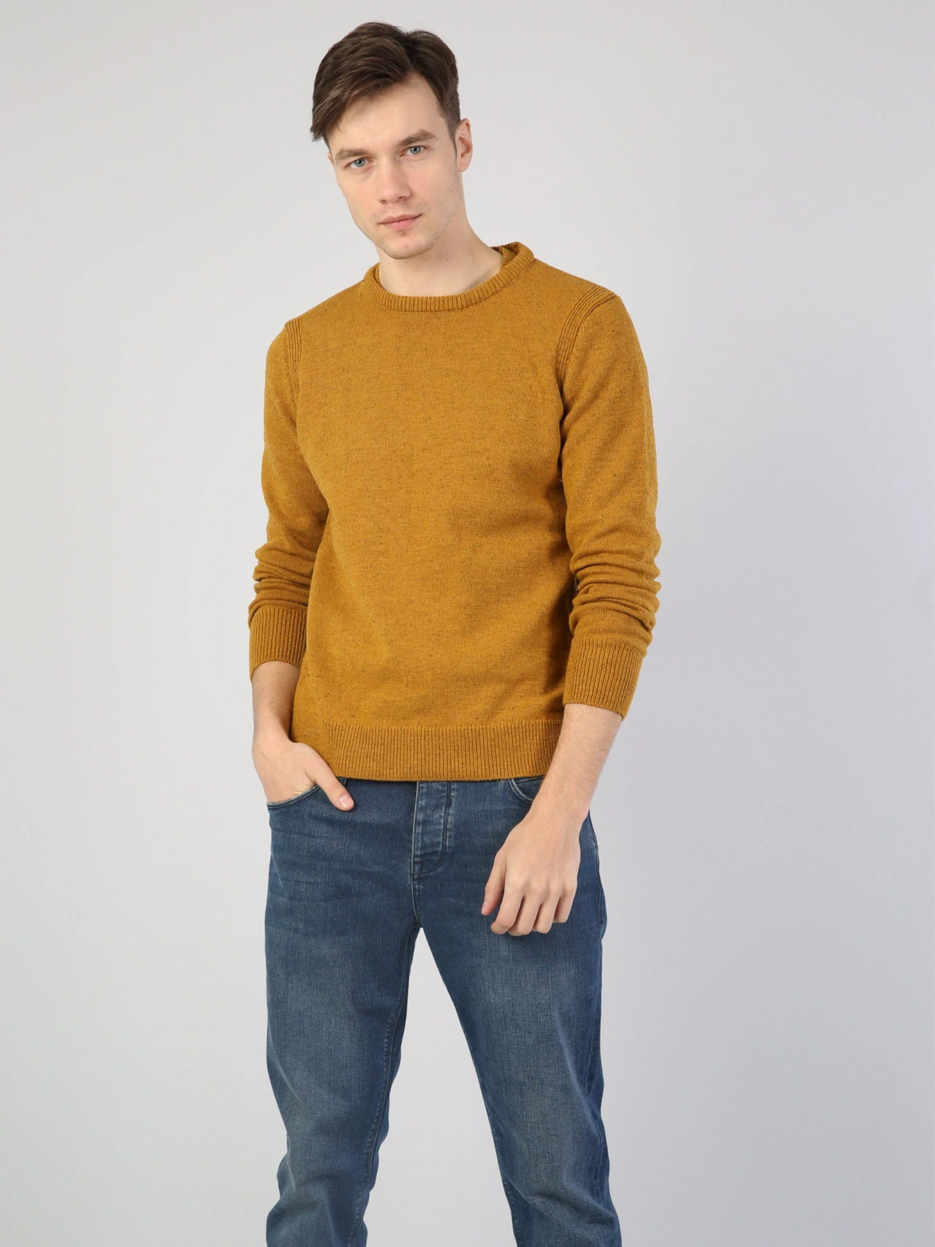 Свитры и кардиганы Colin’s модель CL1035123YLS Свитры и кардиганы Colin’s модель CL1035123YLS Фото