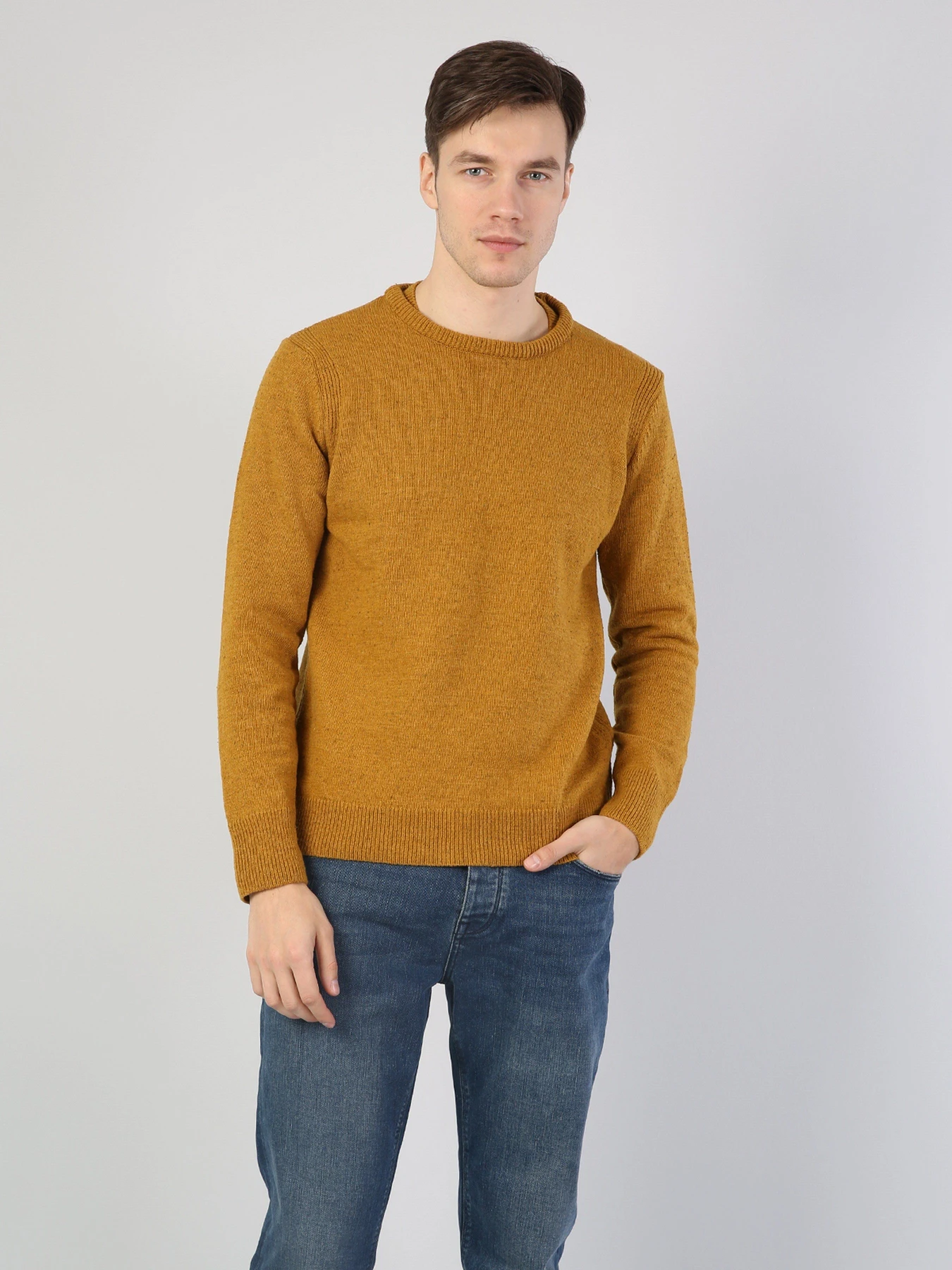 Свитры и кардиганы Colin’s модель CL1035123YLS Свитры и кардиганы Colin’s модель CL1035123YLS Фото