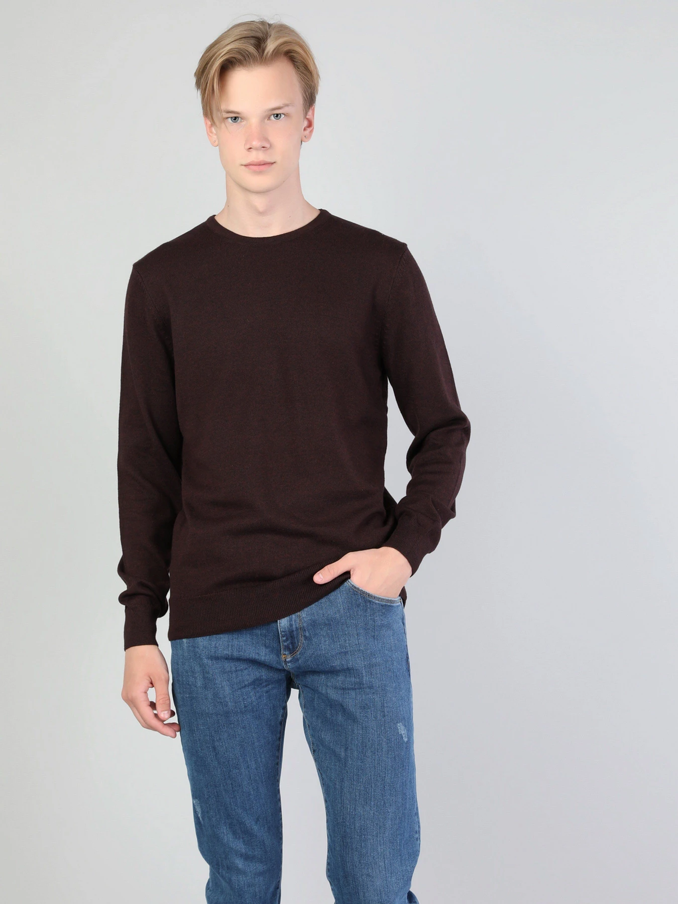 Светри та кардигани Colin’s модель CL1023186MBR Светри та кардигани Colin’s модель CL1023186MBR Фото