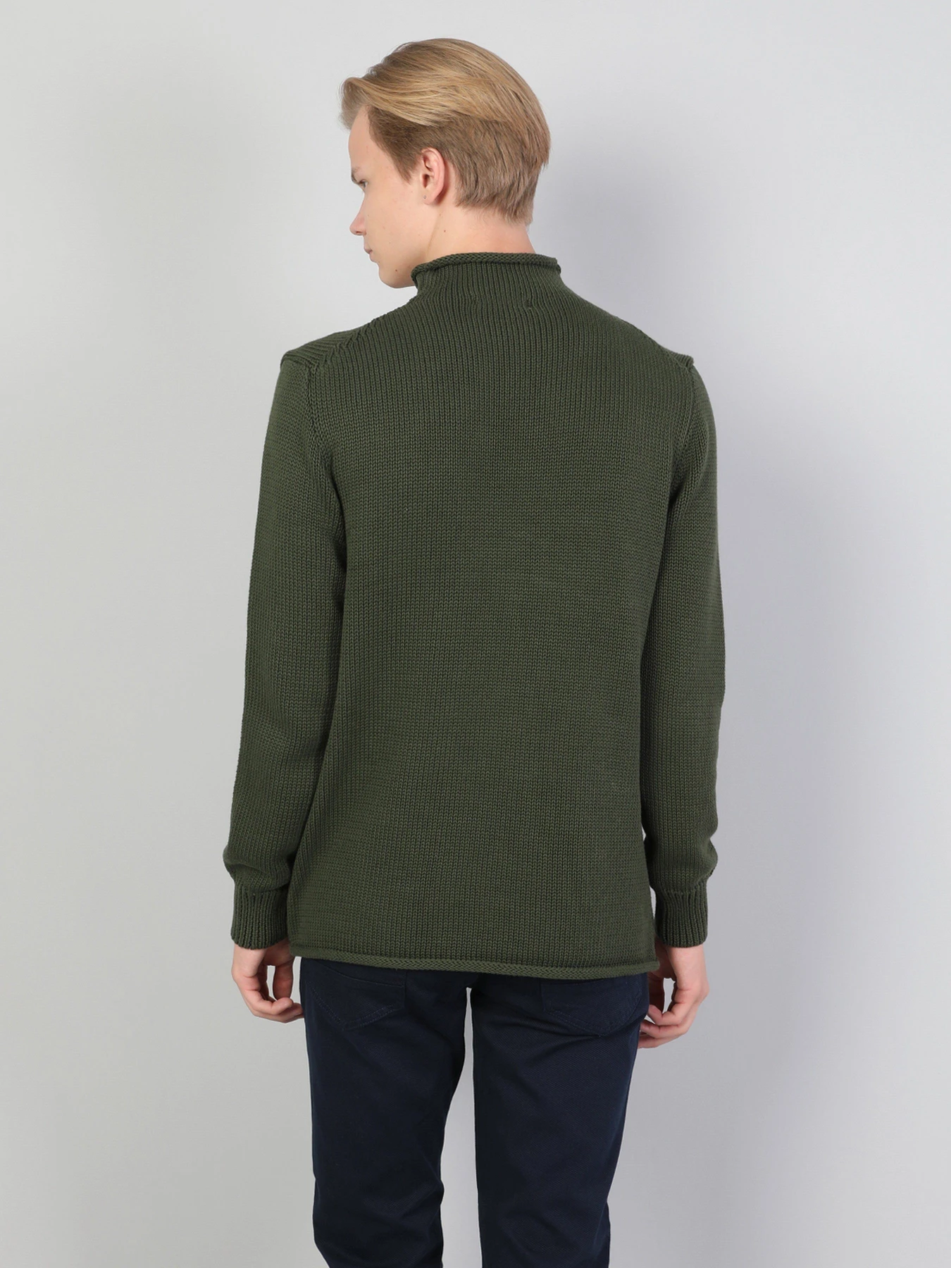 Светри та кардигани Colin’s модель CL1045366KHA Светри та кардигани Colin’s модель CL1045366KHA Фото