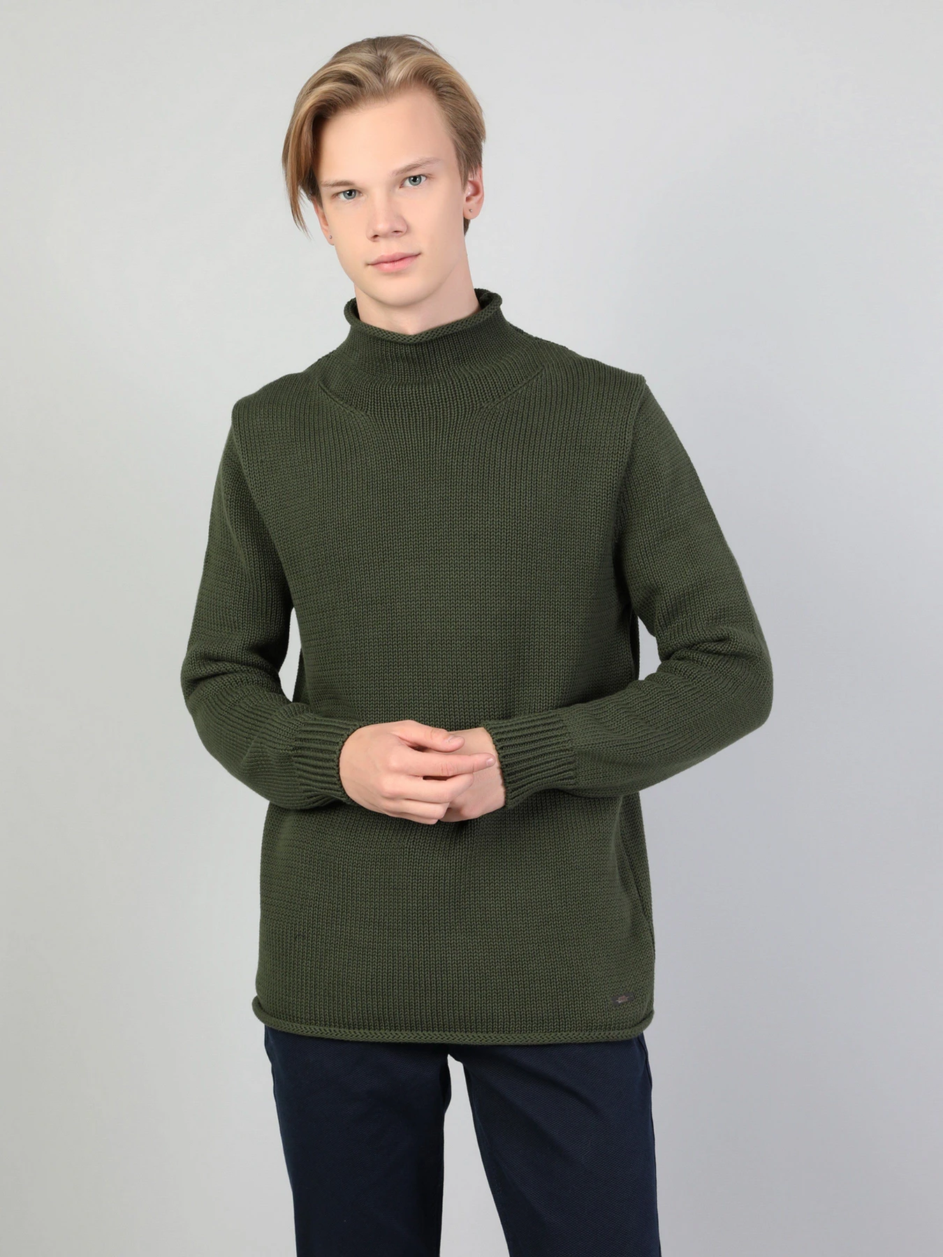 Светри та кардигани Colin’s модель CL1045366KHA Светри та кардигани Colin’s модель CL1045366KHA Фото